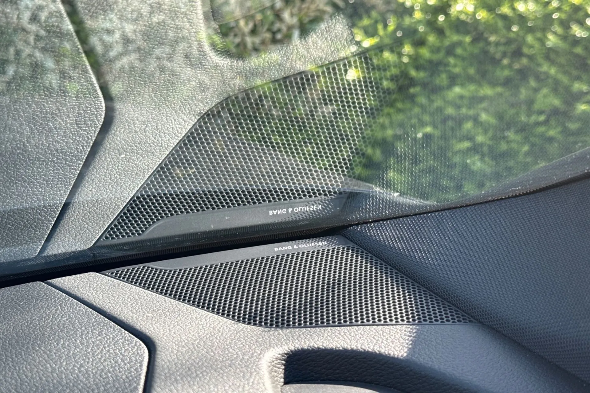 Audi e-tron thumbnail image number 54