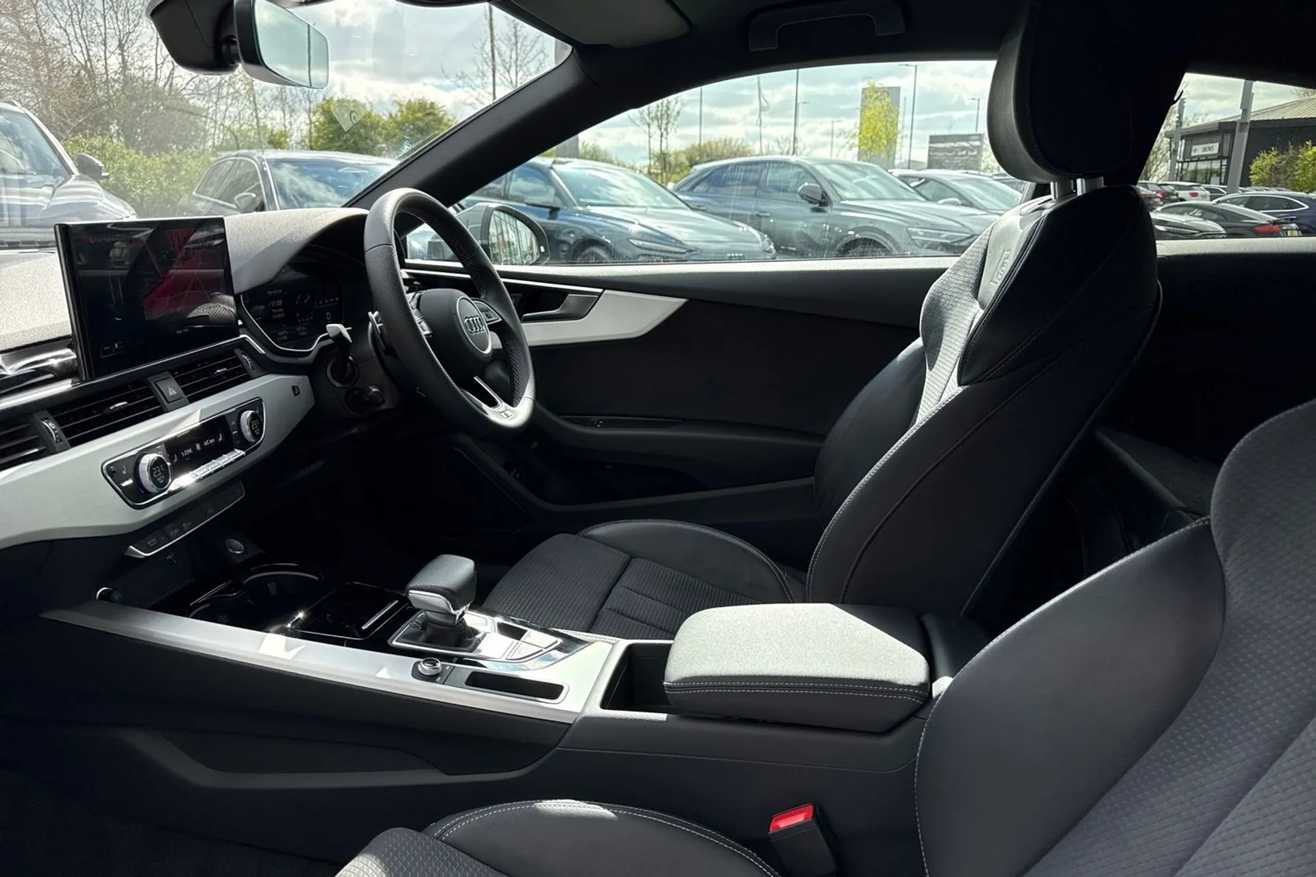 Audi A5 thumbnail image number 45