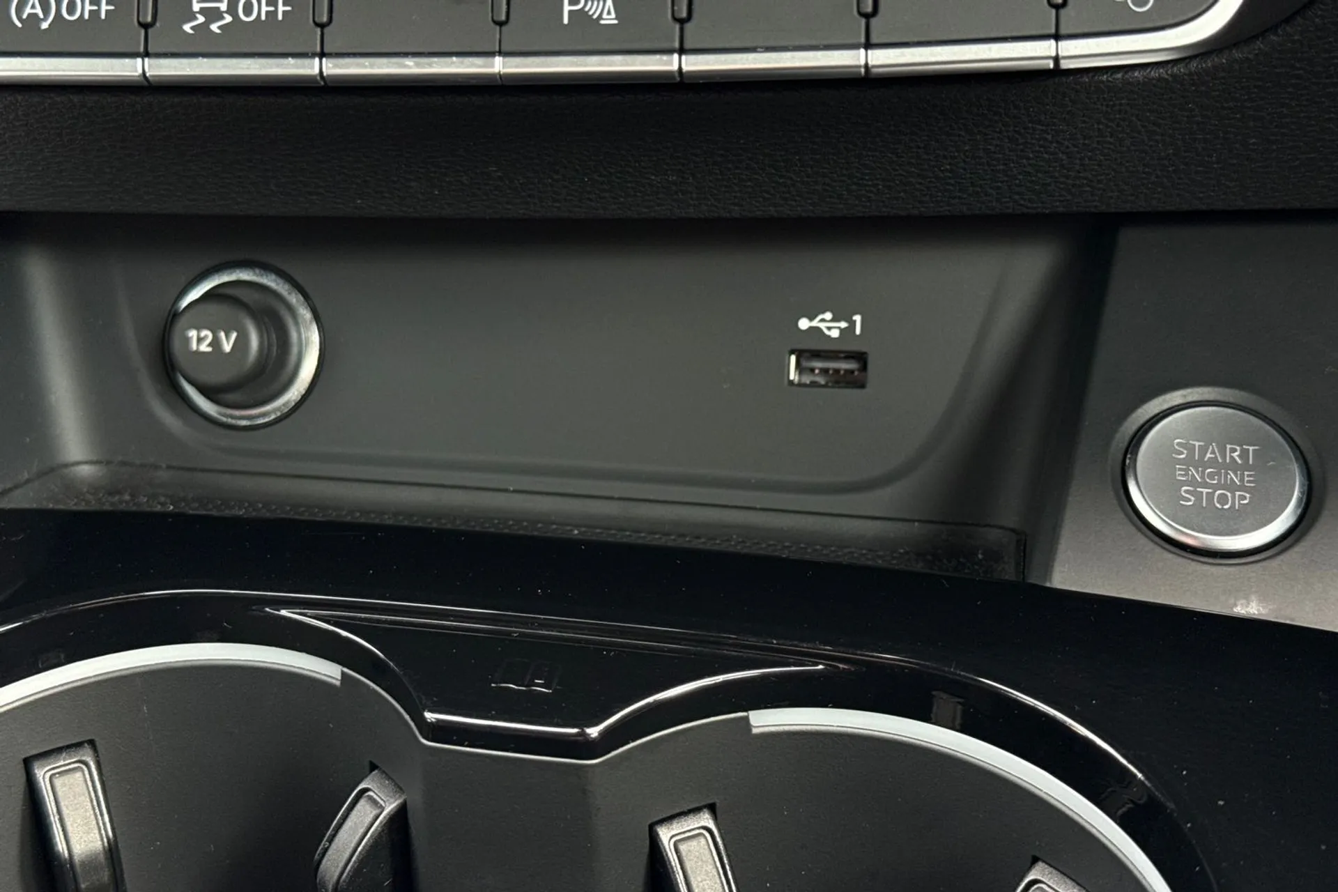 Audi A5 thumbnail image number 44