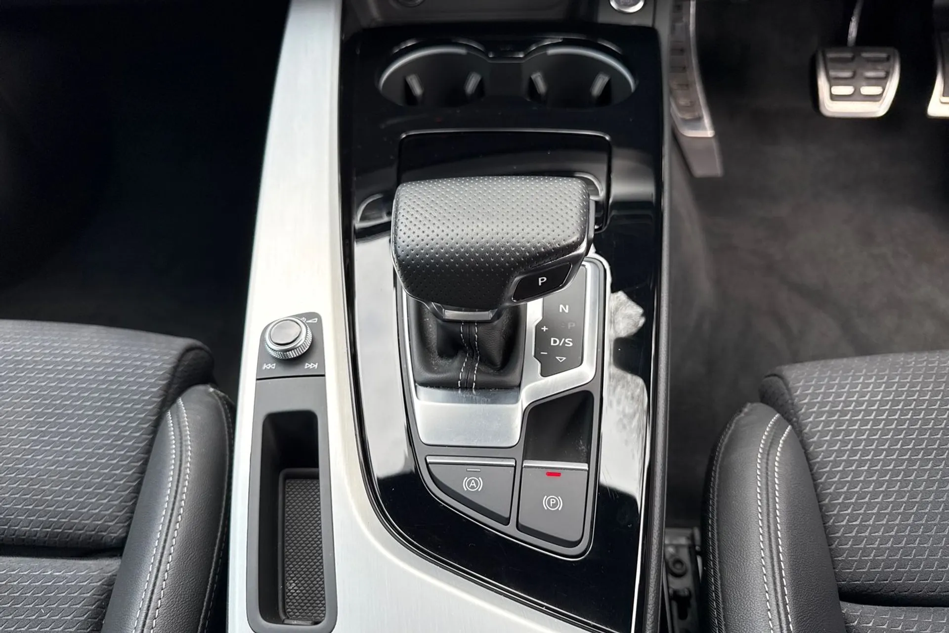 Audi A5 thumbnail image number 51