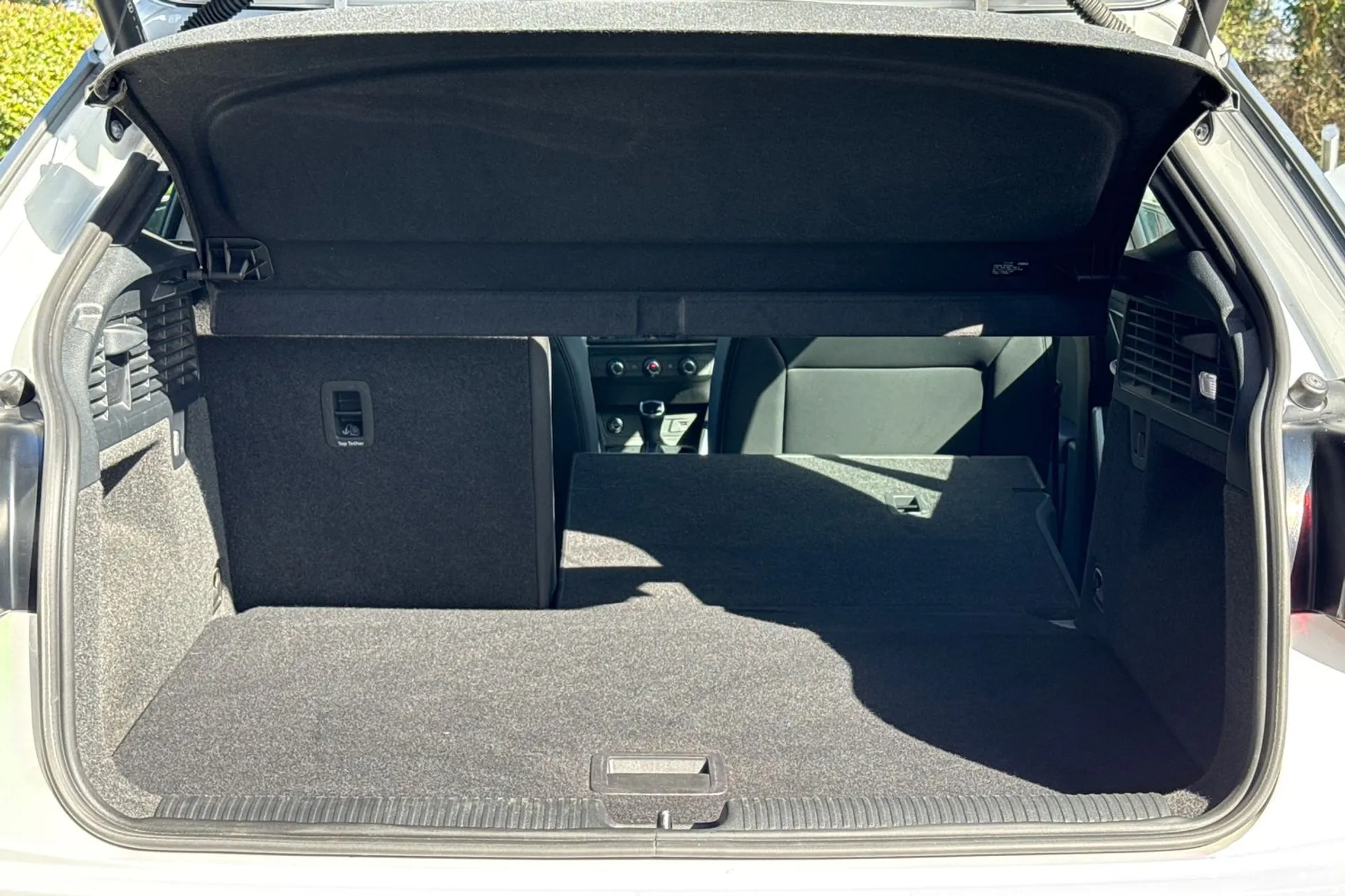 Audi Q2 thumbnail image number 35