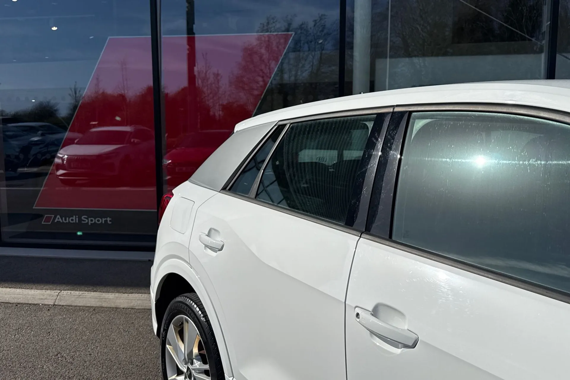 Audi Q2 thumbnail image number 22