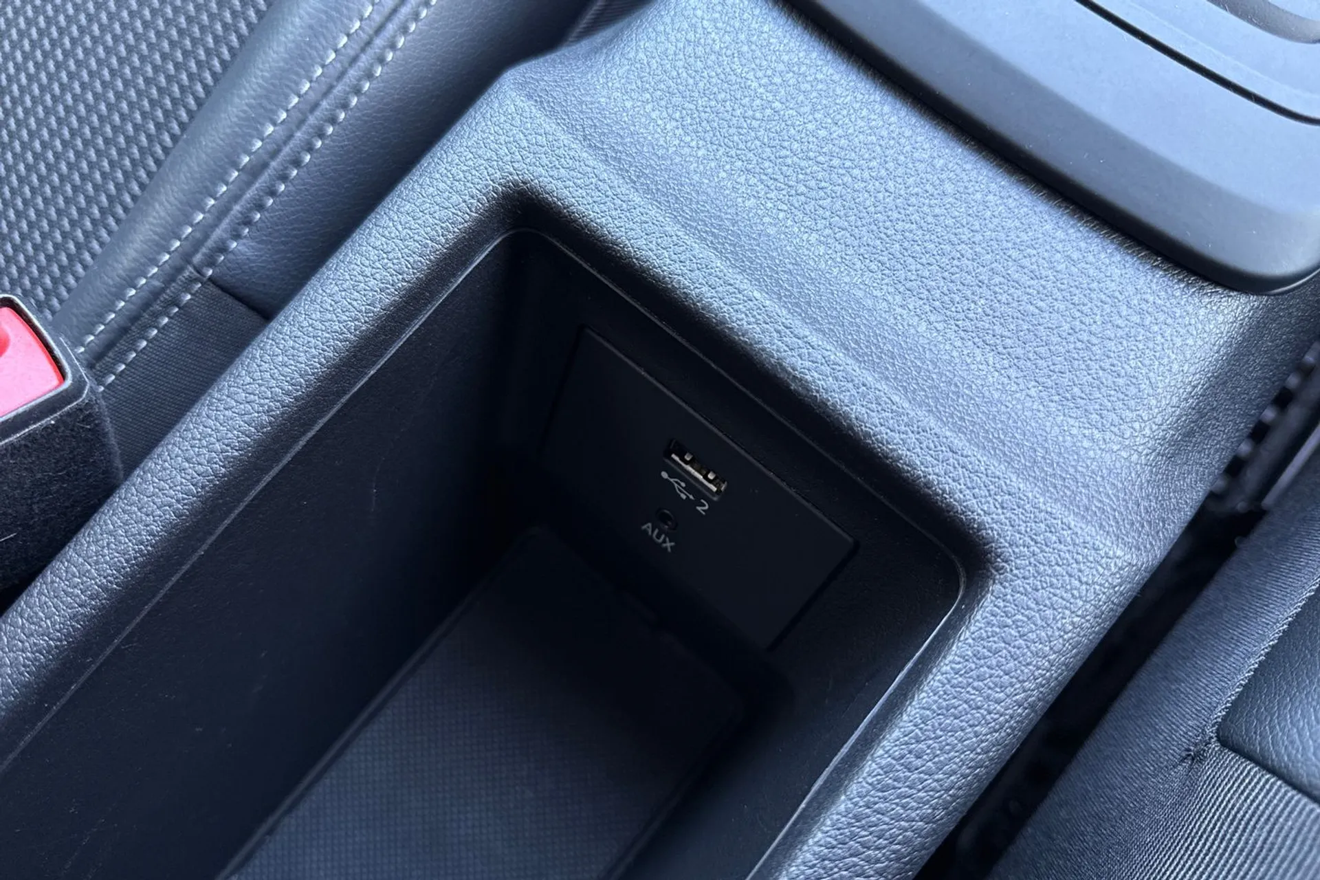 Audi Q2 thumbnail image number 27