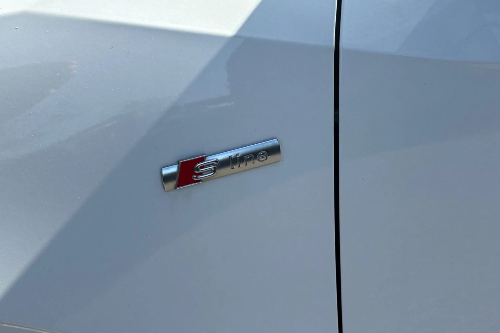 Audi Q2 thumbnail image number 28