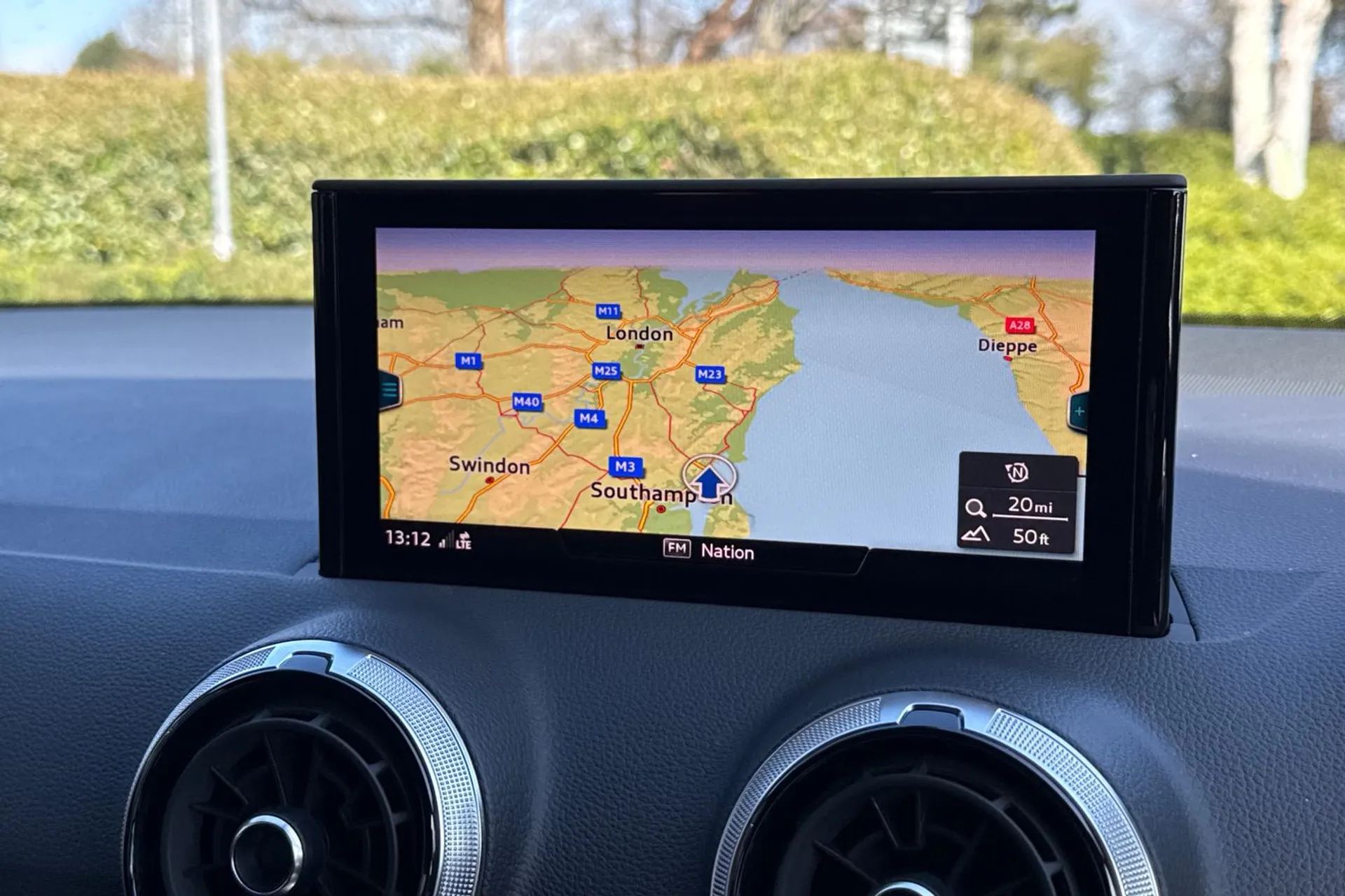 Audi Q2 thumbnail image number 4