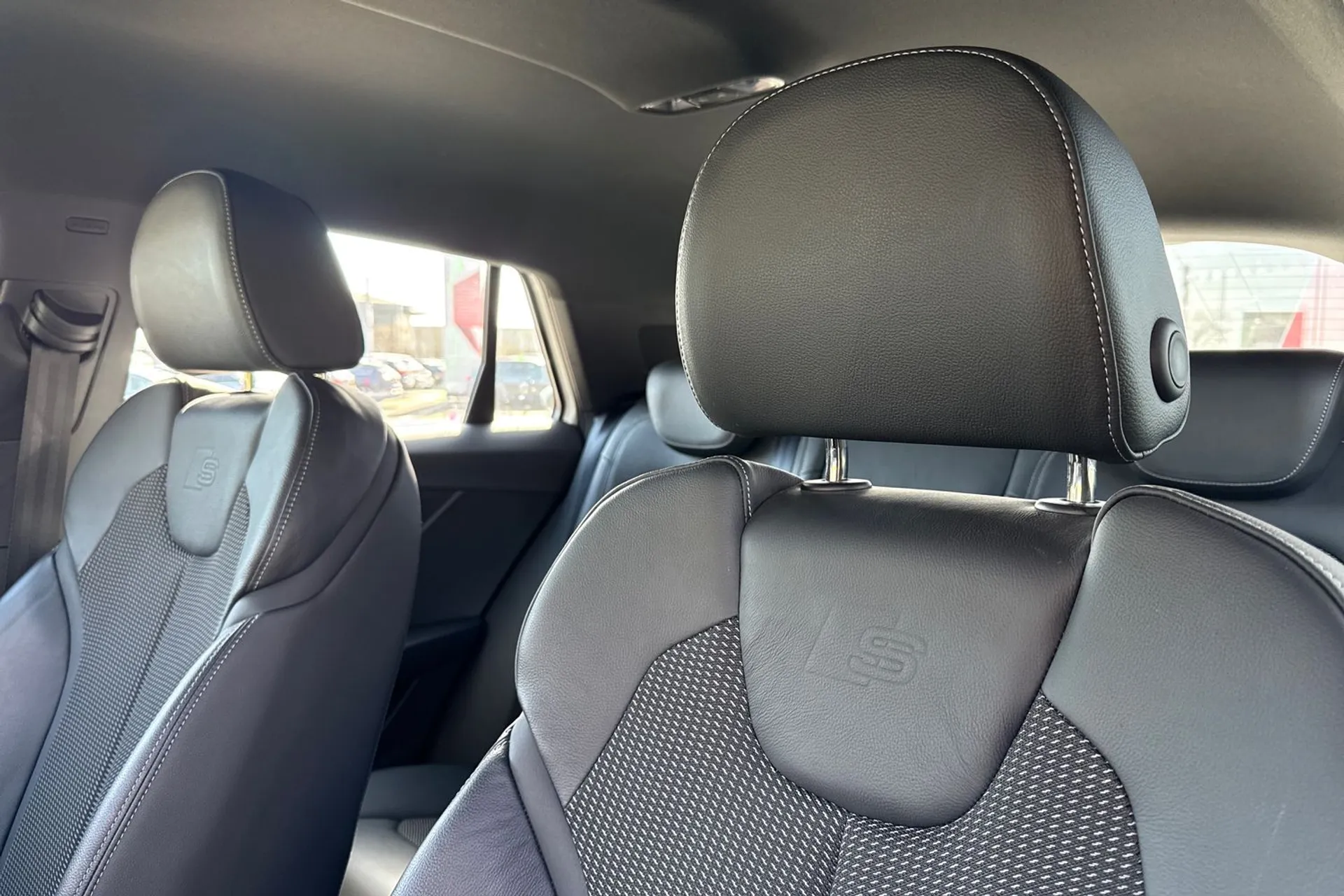 Audi Q2 thumbnail image number 45