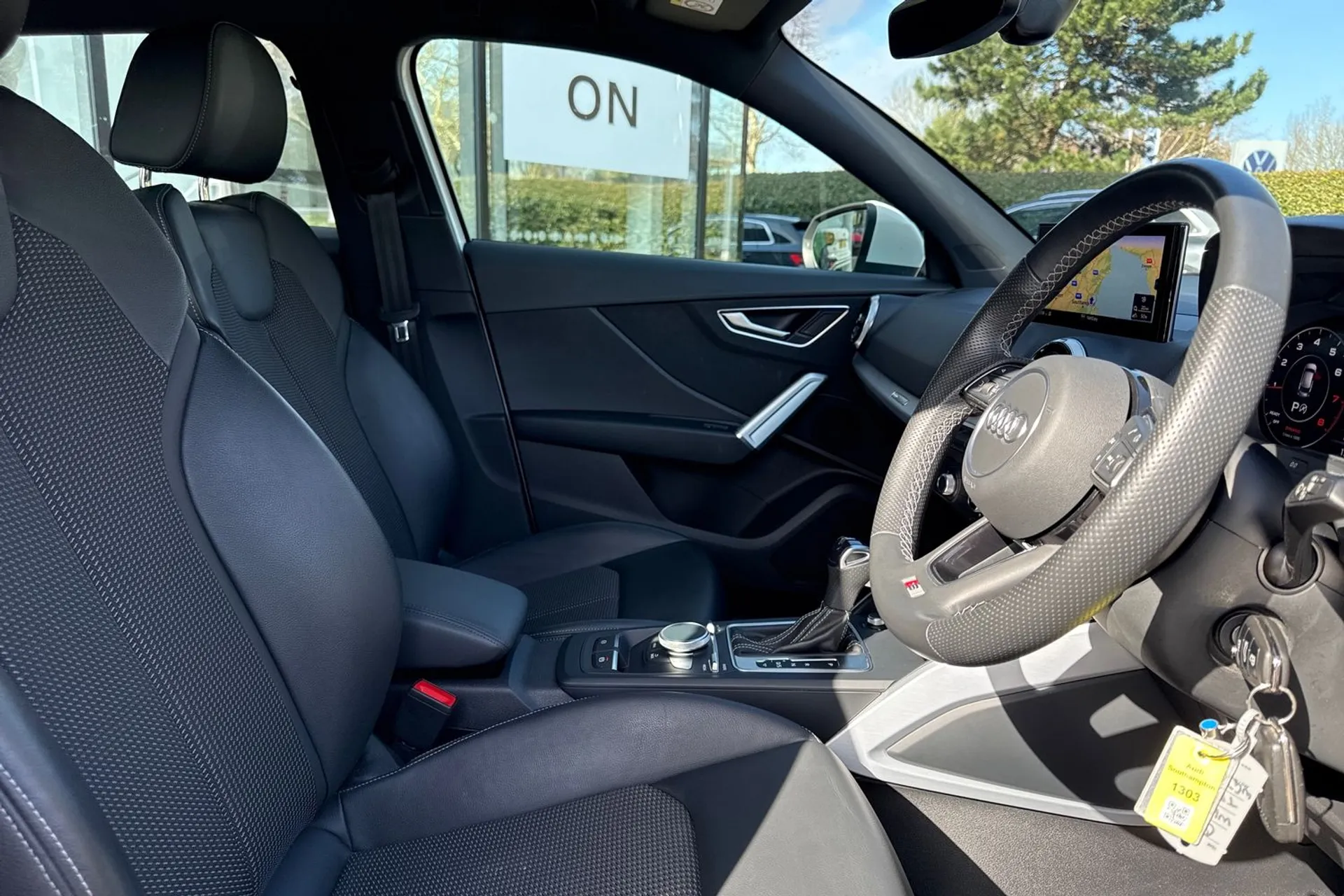 Audi Q2 thumbnail image number 42