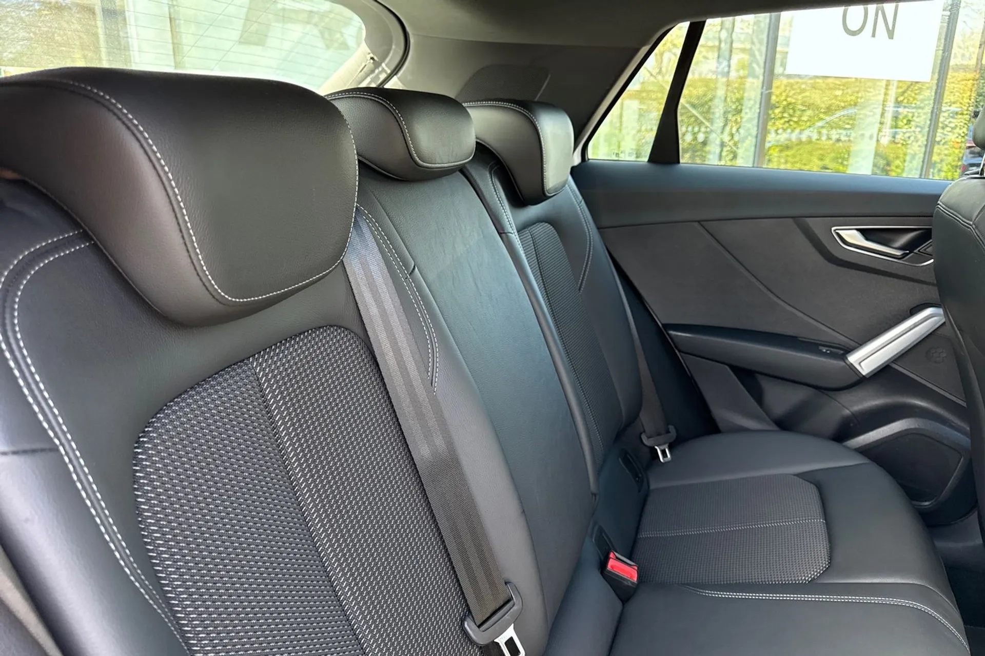 Audi Q2 thumbnail image number 37