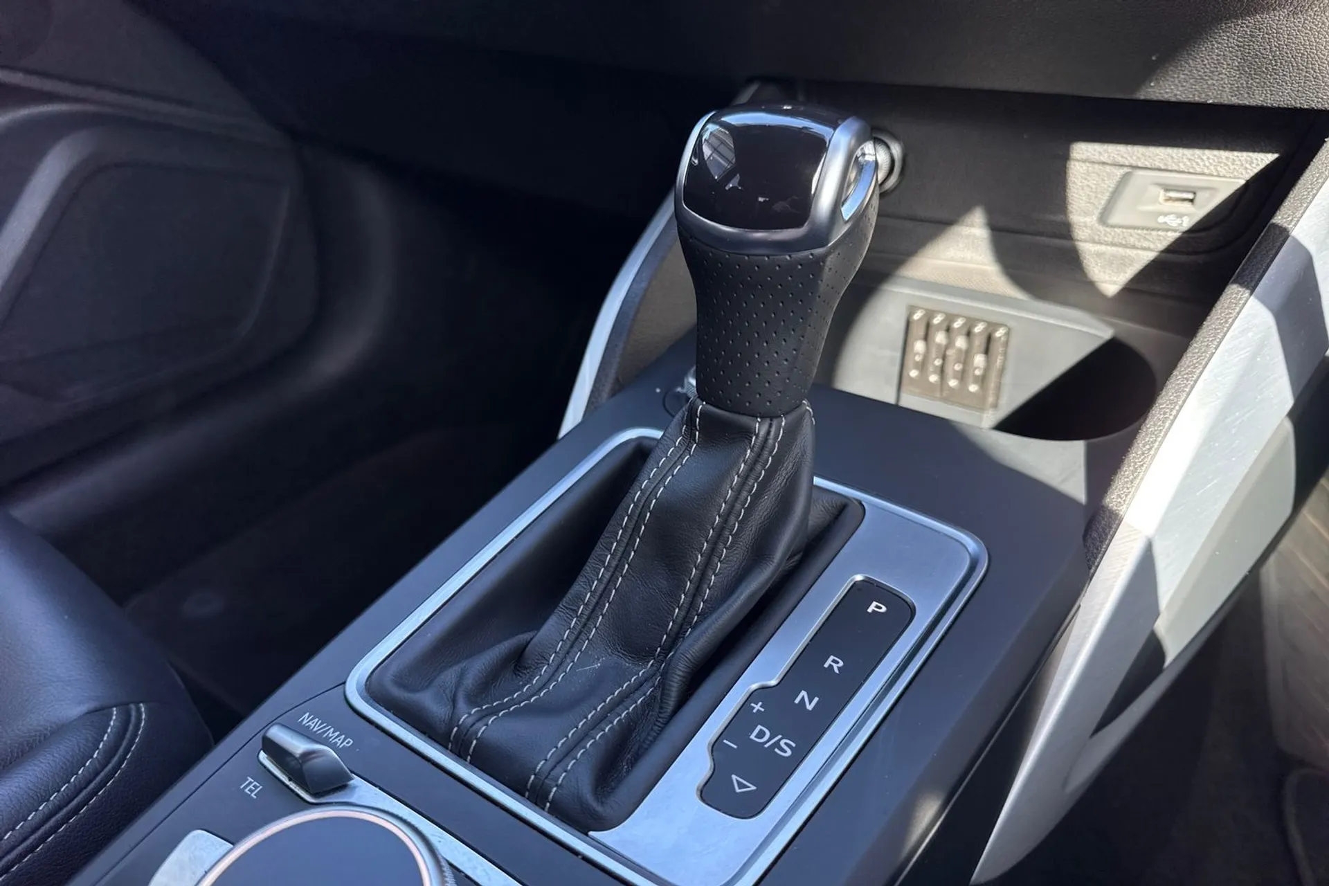 Audi Q2 thumbnail image number 9