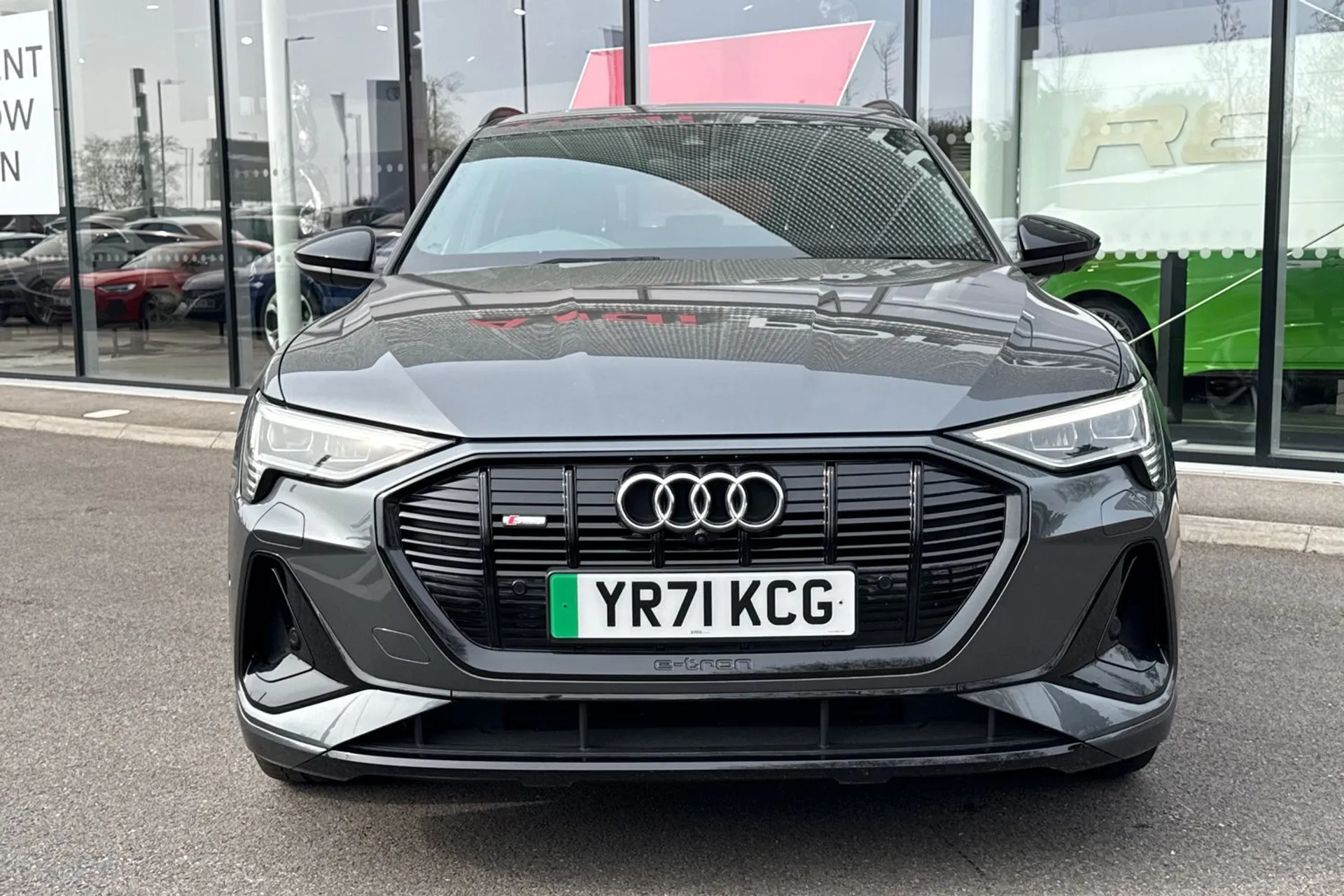 Audi e-tron thumbnail image number 18