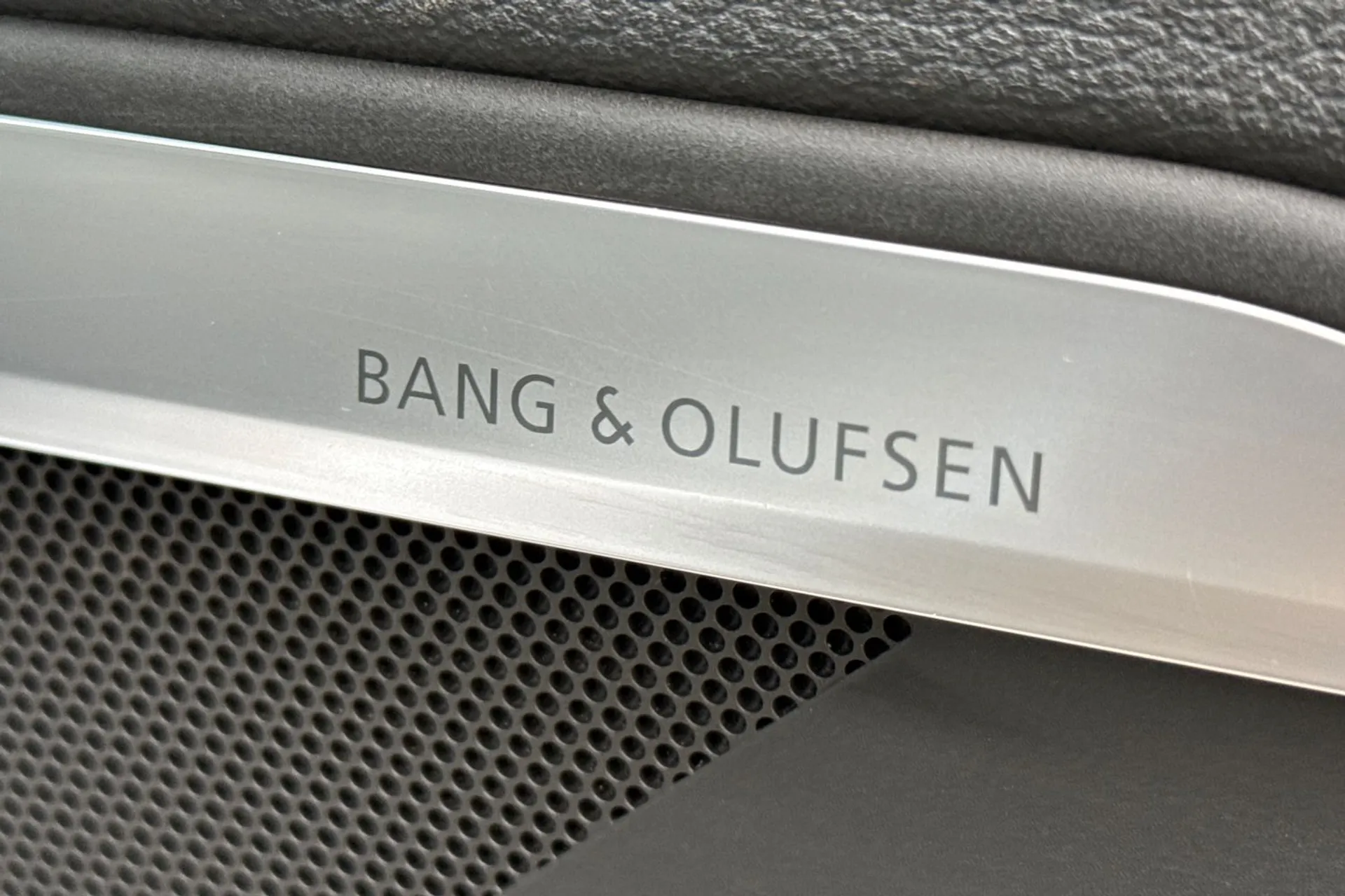 Audi e-tron thumbnail image number 19