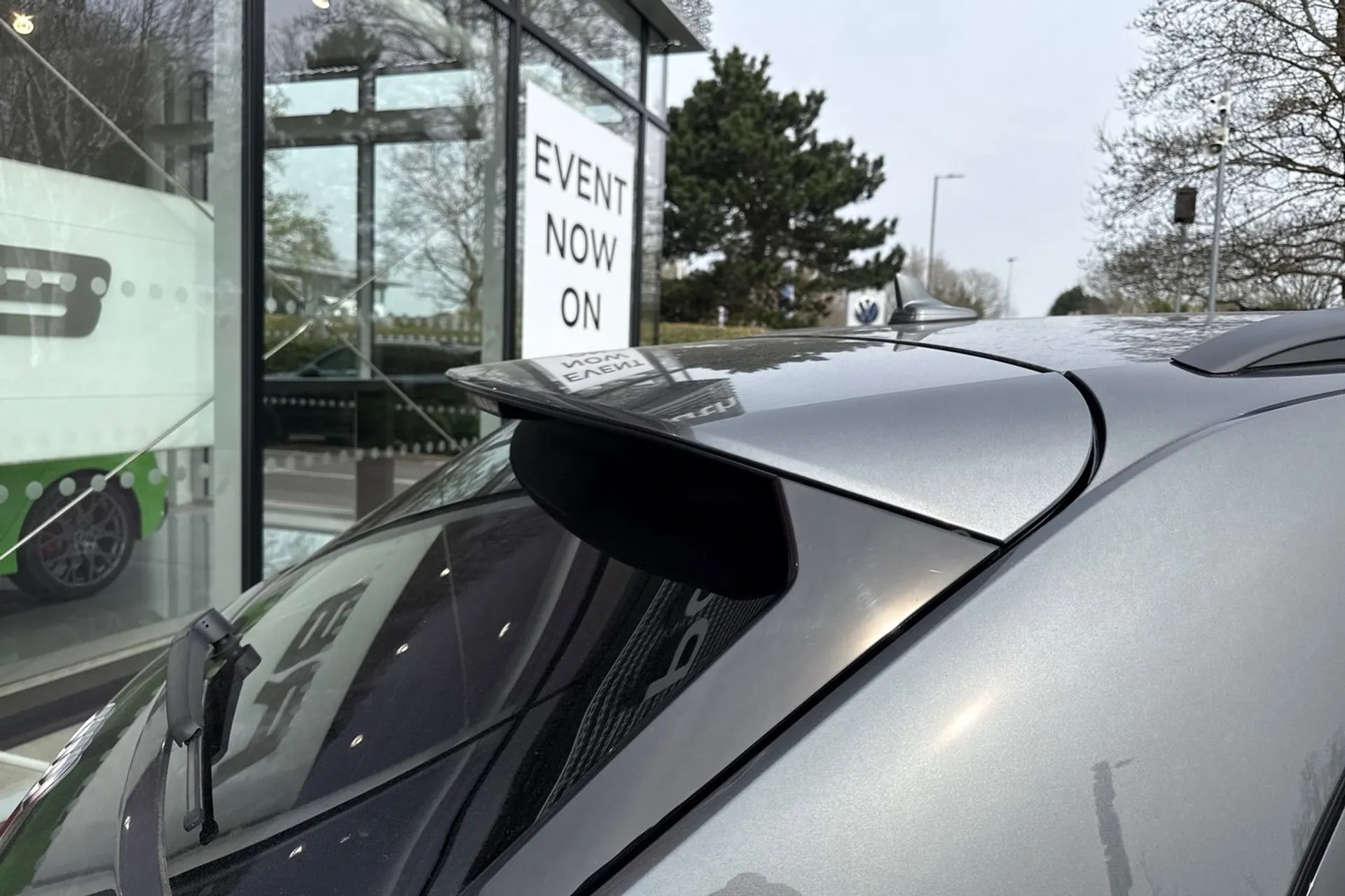 Audi e-tron thumbnail image number 25