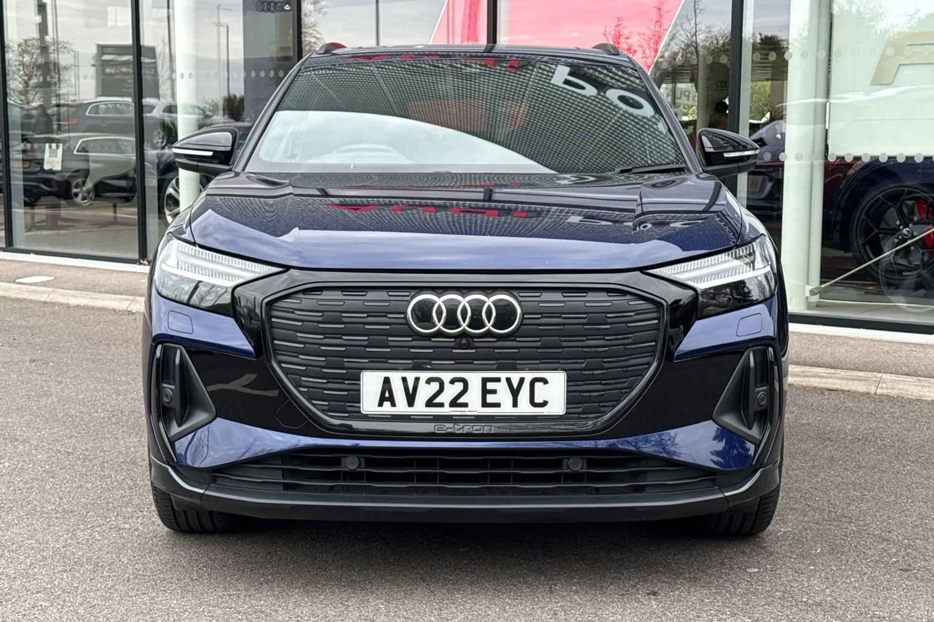 Audi Q4 thumbnail image number 19