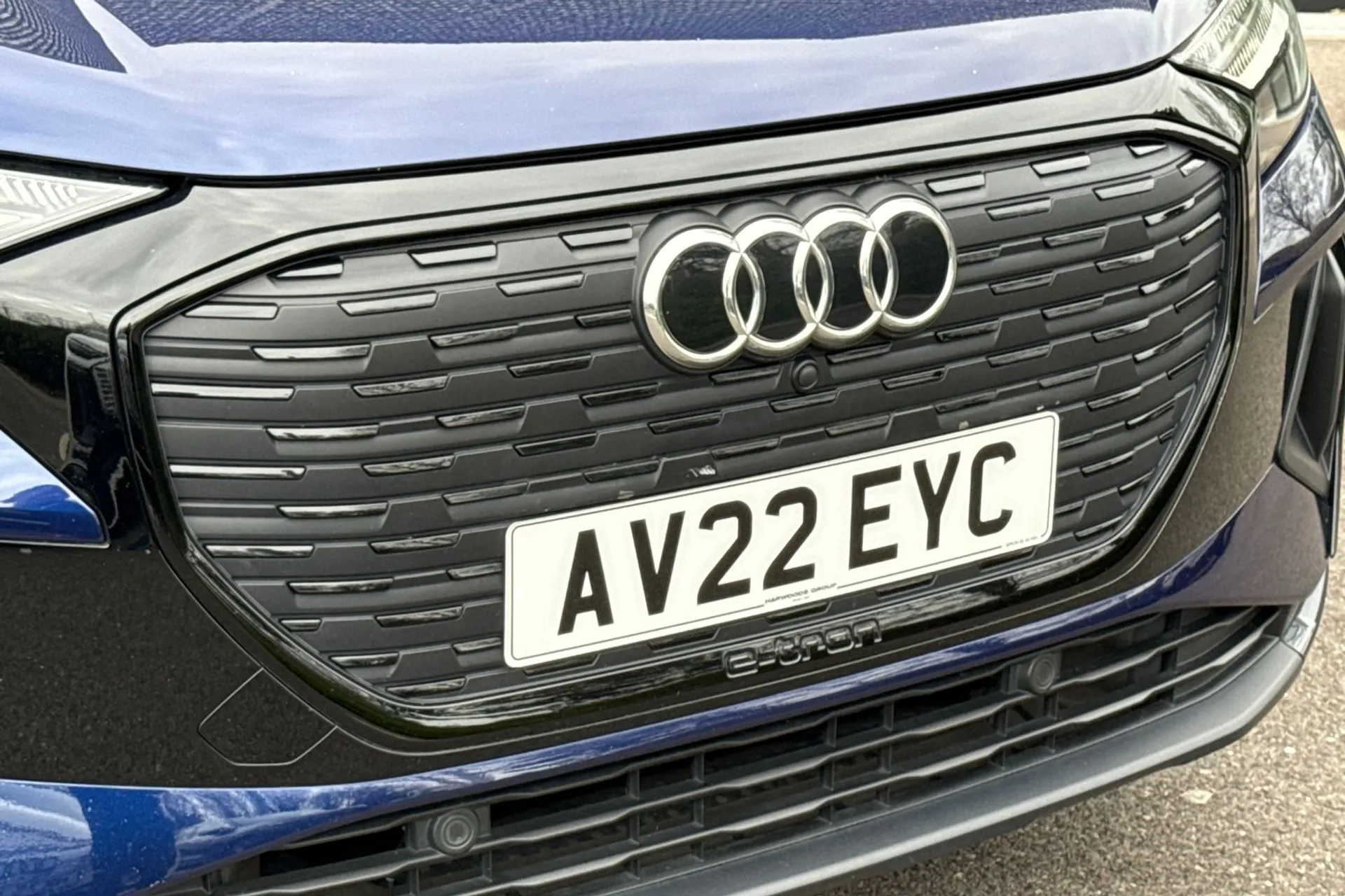 Audi Q4 thumbnail image number 9