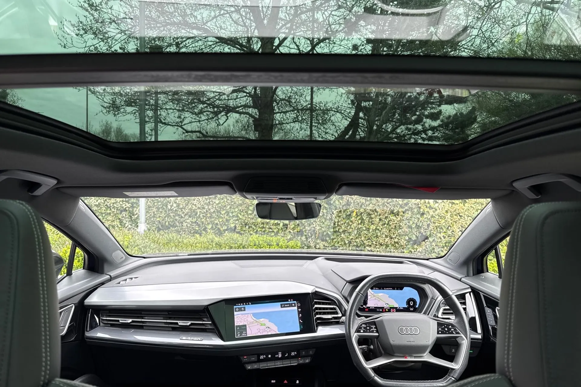 Audi Q4 thumbnail image number 6