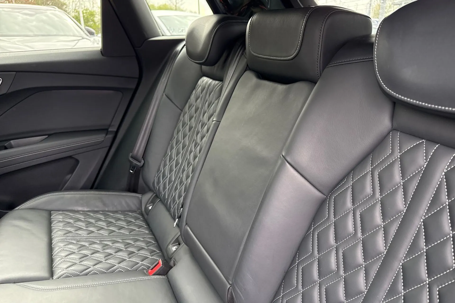 Audi Q4 thumbnail image number 46