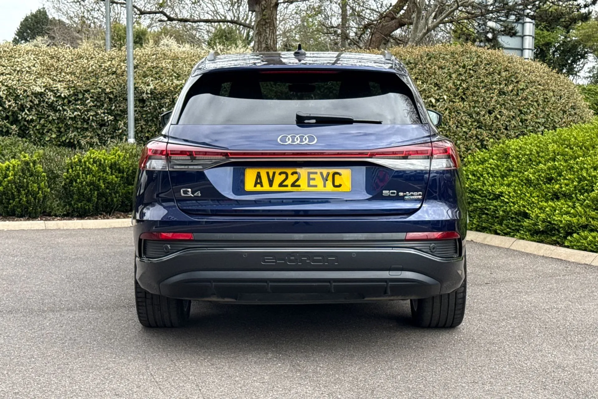 Audi Q4 thumbnail image number 13