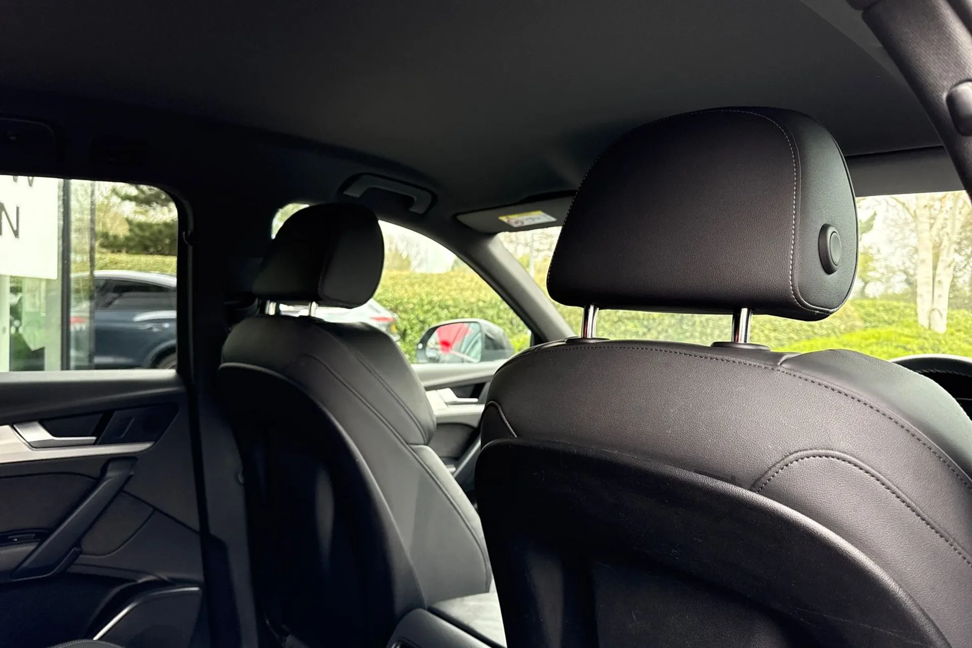 Audi Q5 thumbnail image number 36
