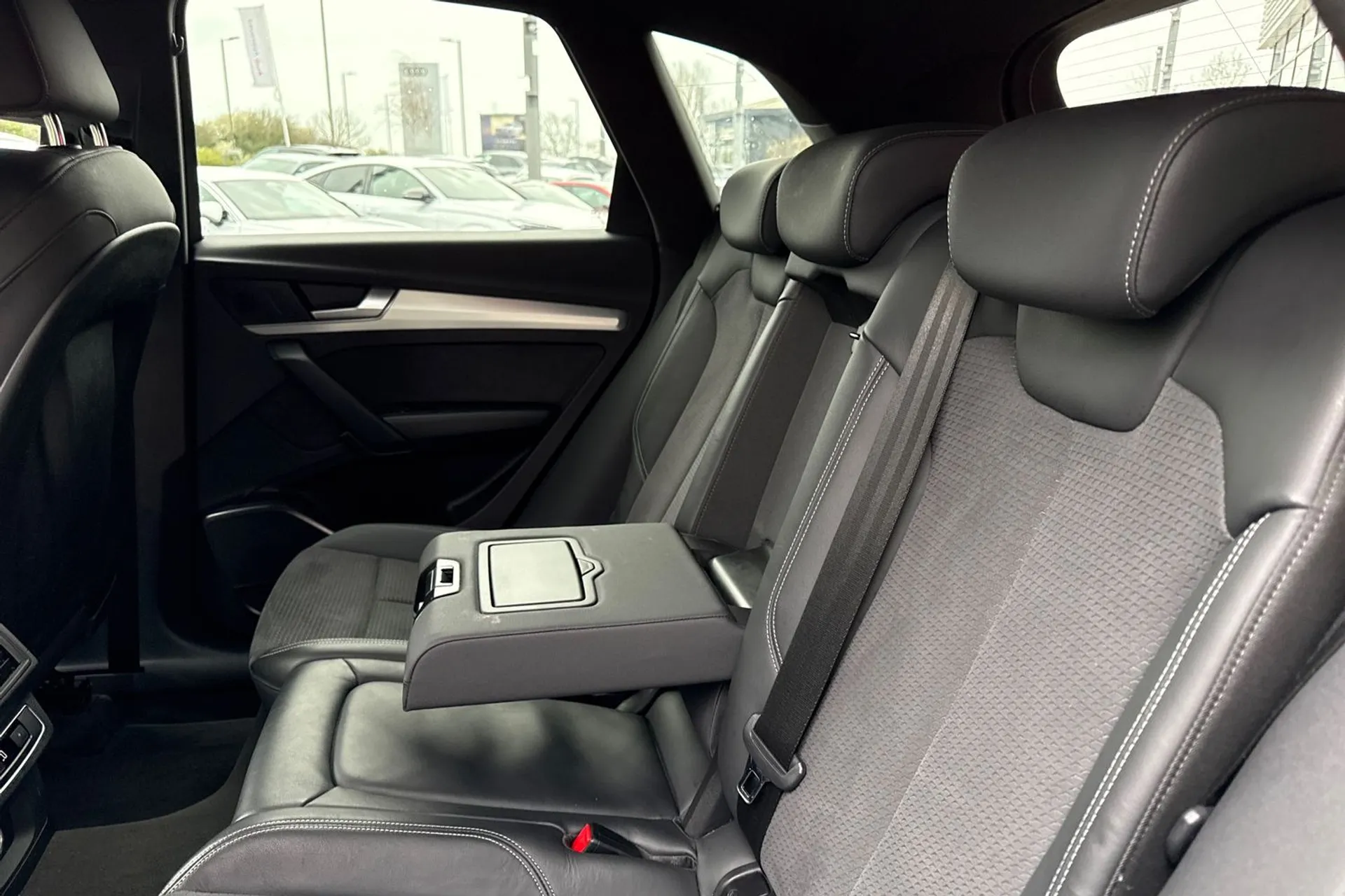 Audi Q5 thumbnail image number 49