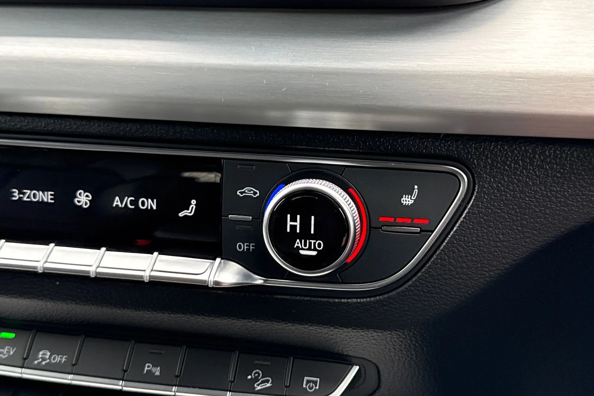Audi Q5 thumbnail image number 26