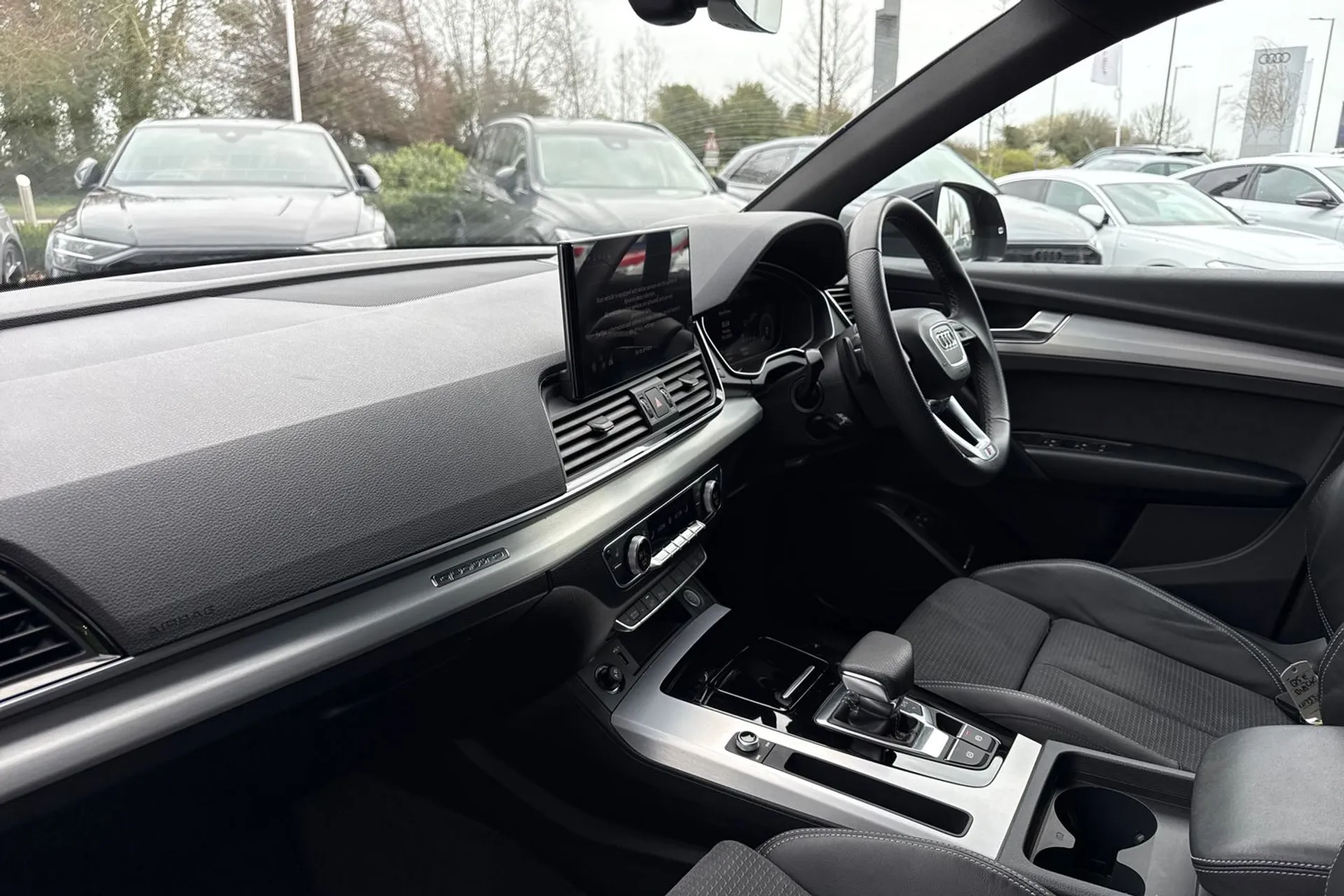 Audi Q5 thumbnail image number 18