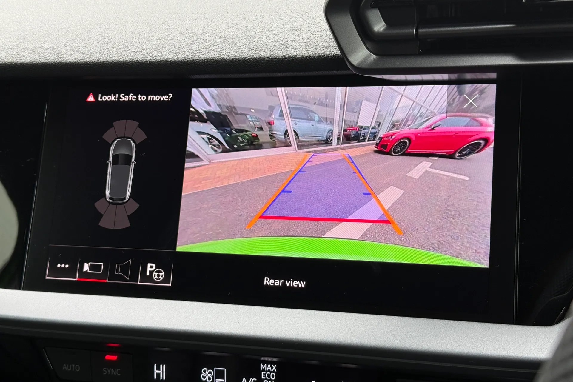 Audi RS3 thumbnail image number 3