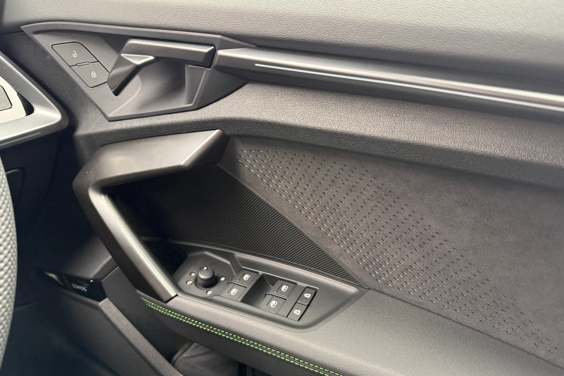 Audi RS3 thumbnail image number 23