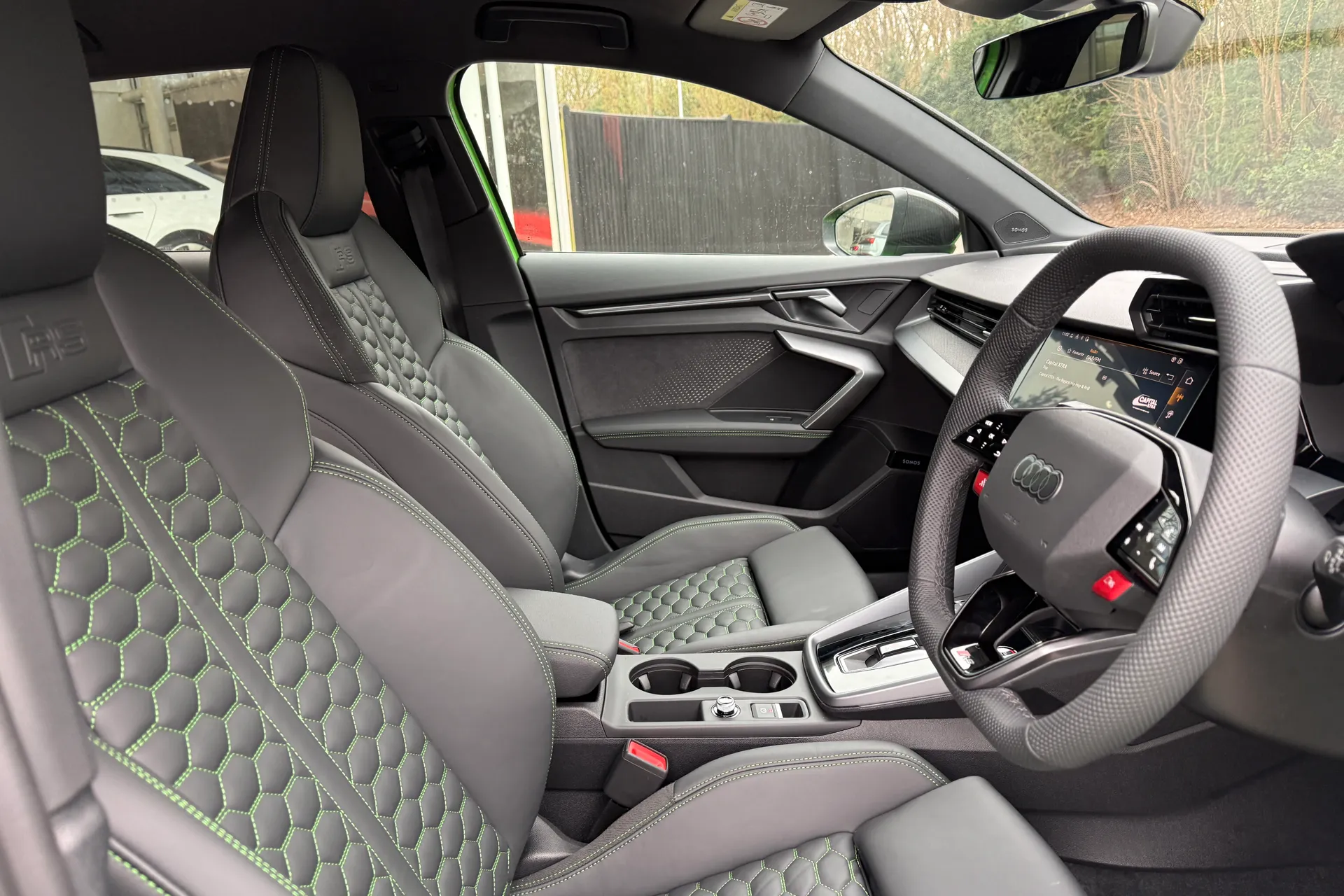 Audi RS3 thumbnail image number 32