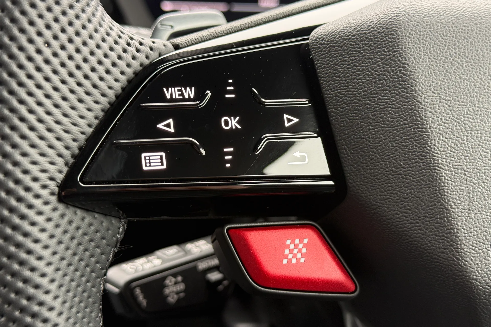 Audi RS3 thumbnail image number 12