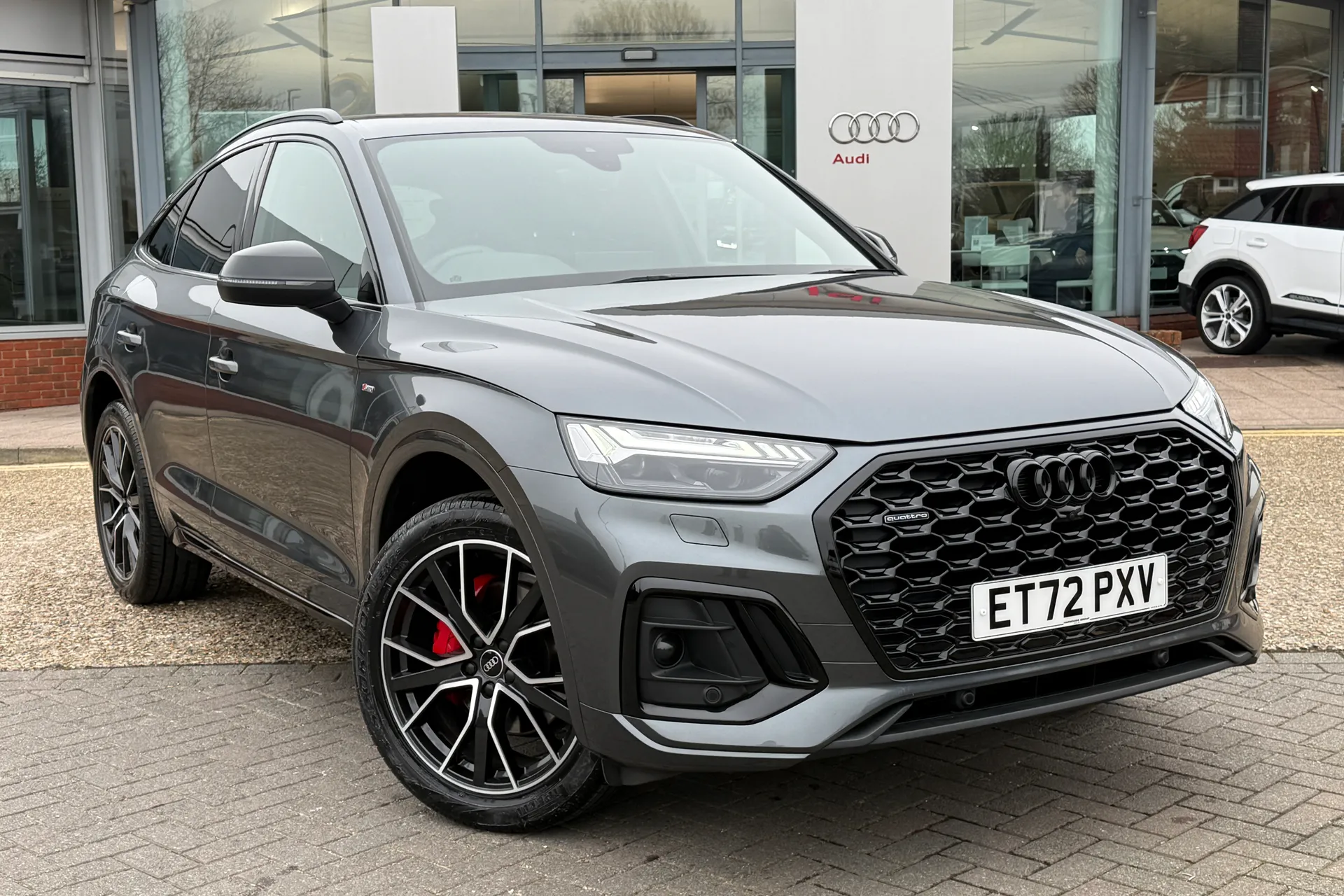 Audi Q5 thumbnail image number 24