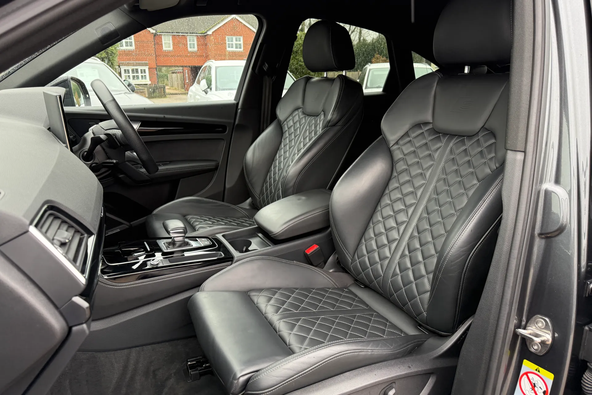 Audi Q5 thumbnail image number 30