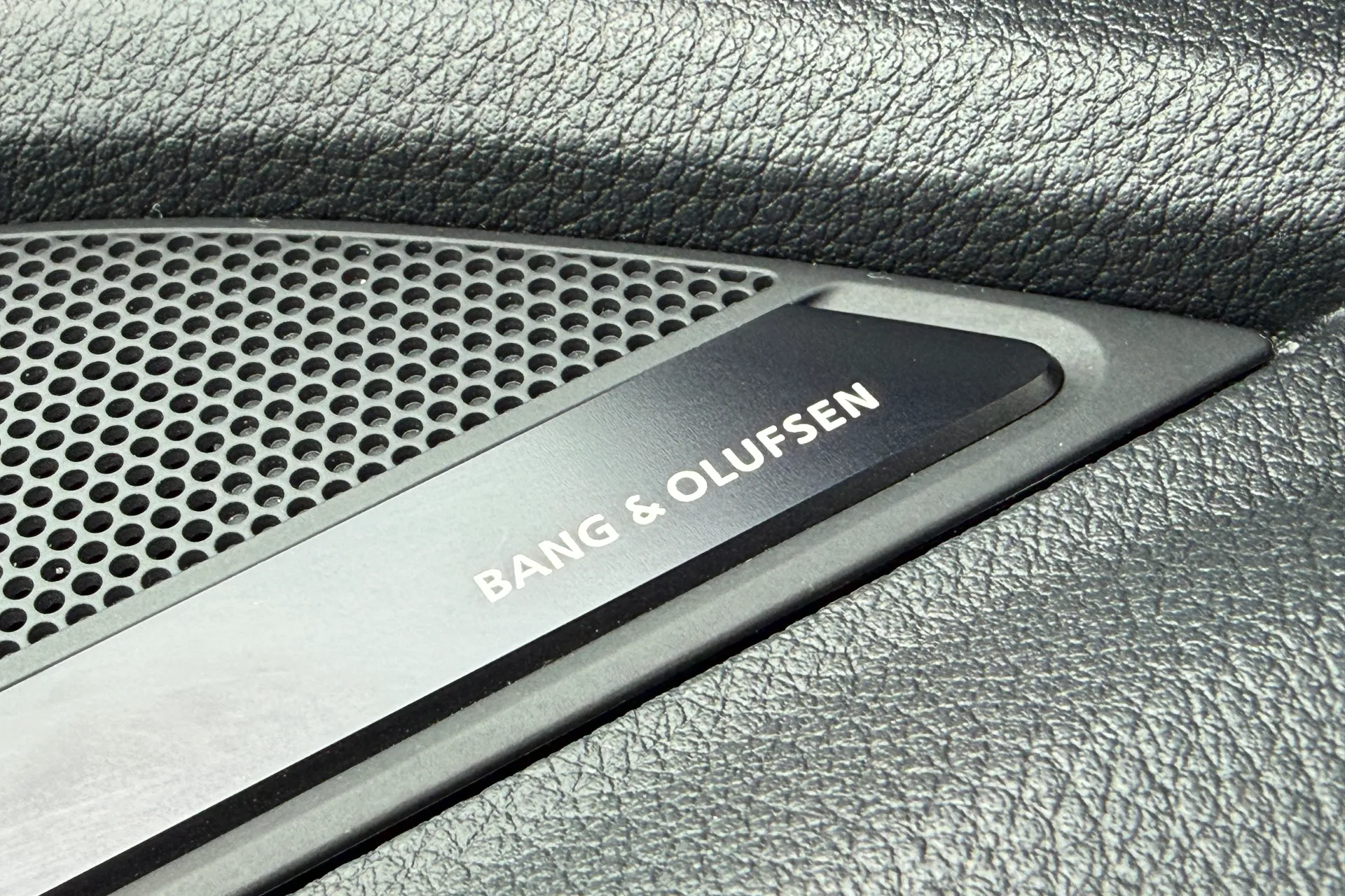 Audi Q5 thumbnail image number 16