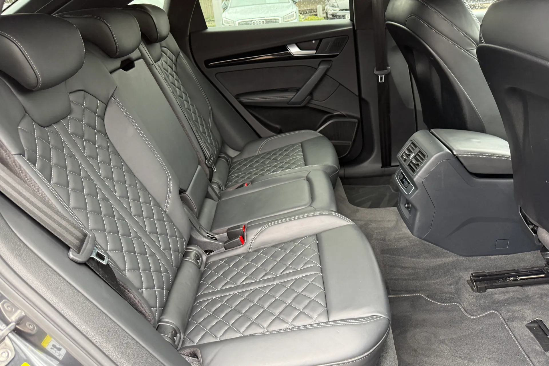 Audi Q5 thumbnail image number 45