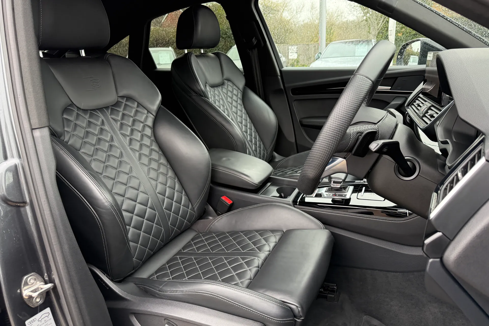 Audi Q5 thumbnail image number 27