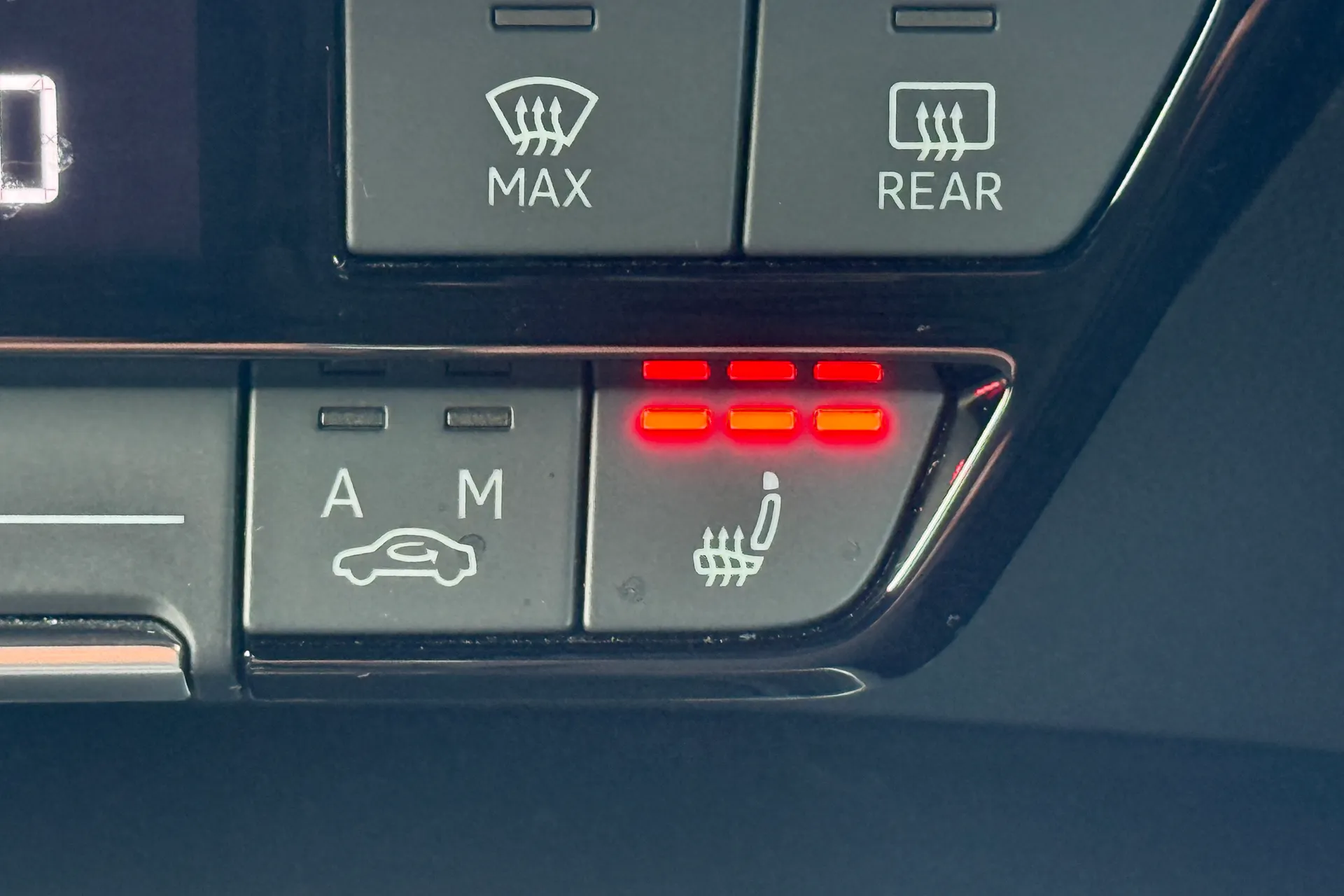 Audi A3 thumbnail image number 25