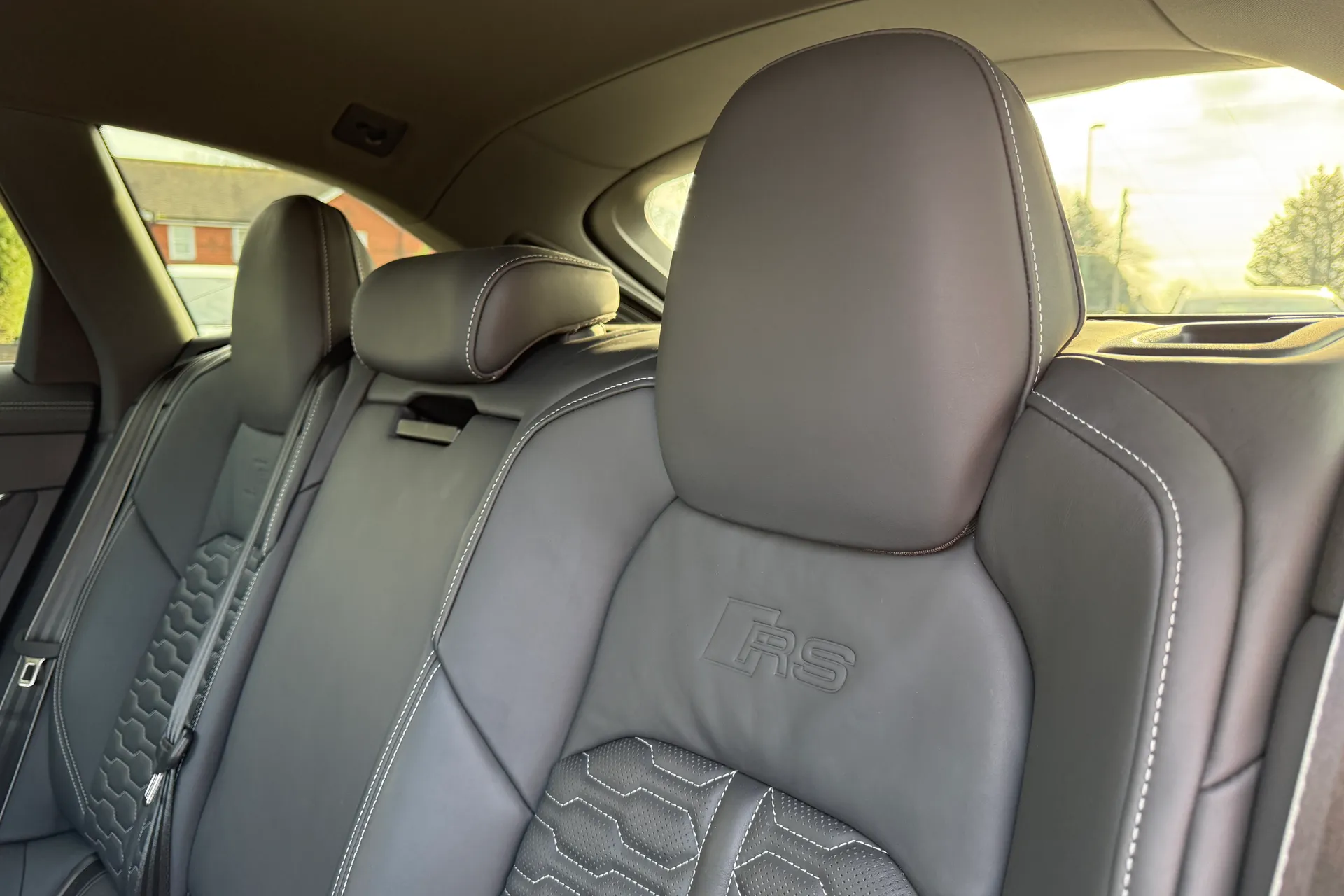 Audi RS6 thumbnail image number 50