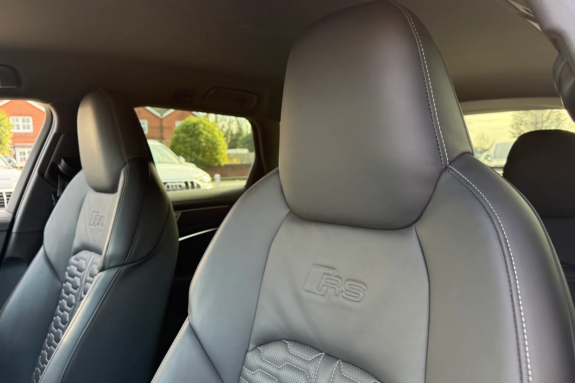 Audi RS6 thumbnail image number 37