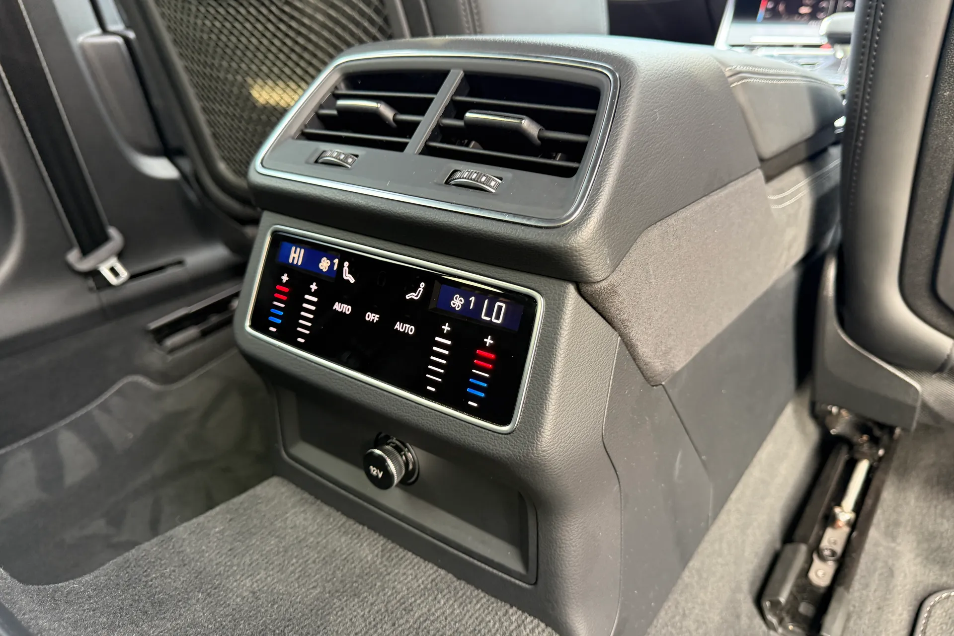 Audi RS6 thumbnail image number 56