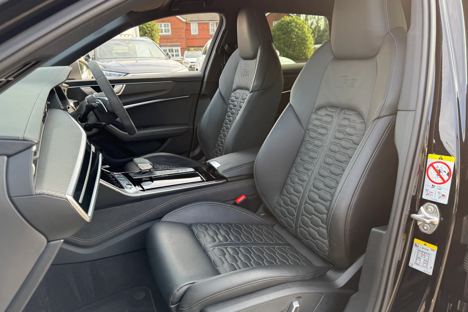 Audi RS6 thumbnail image number 36