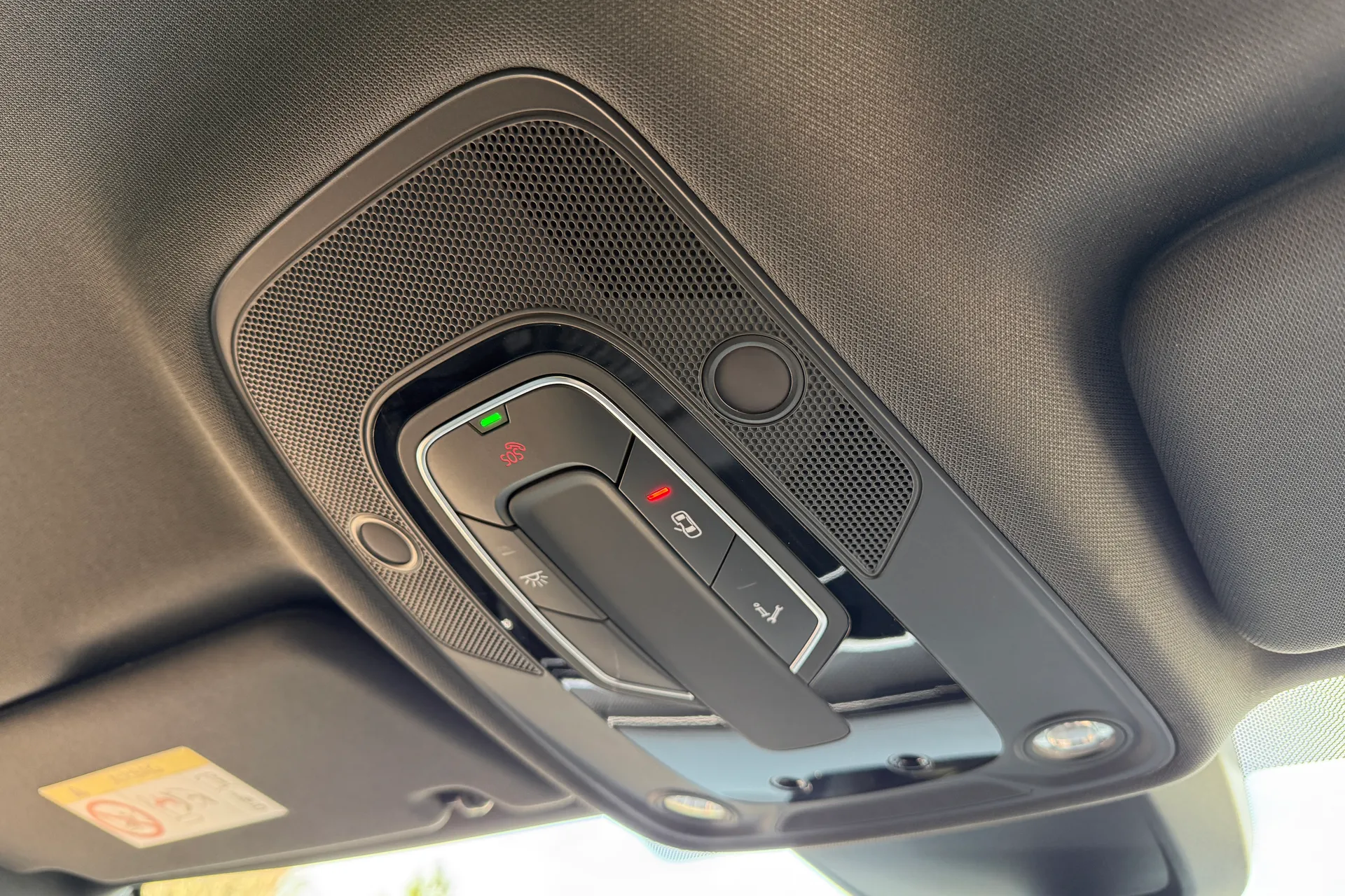 Audi RS6 thumbnail image number 26