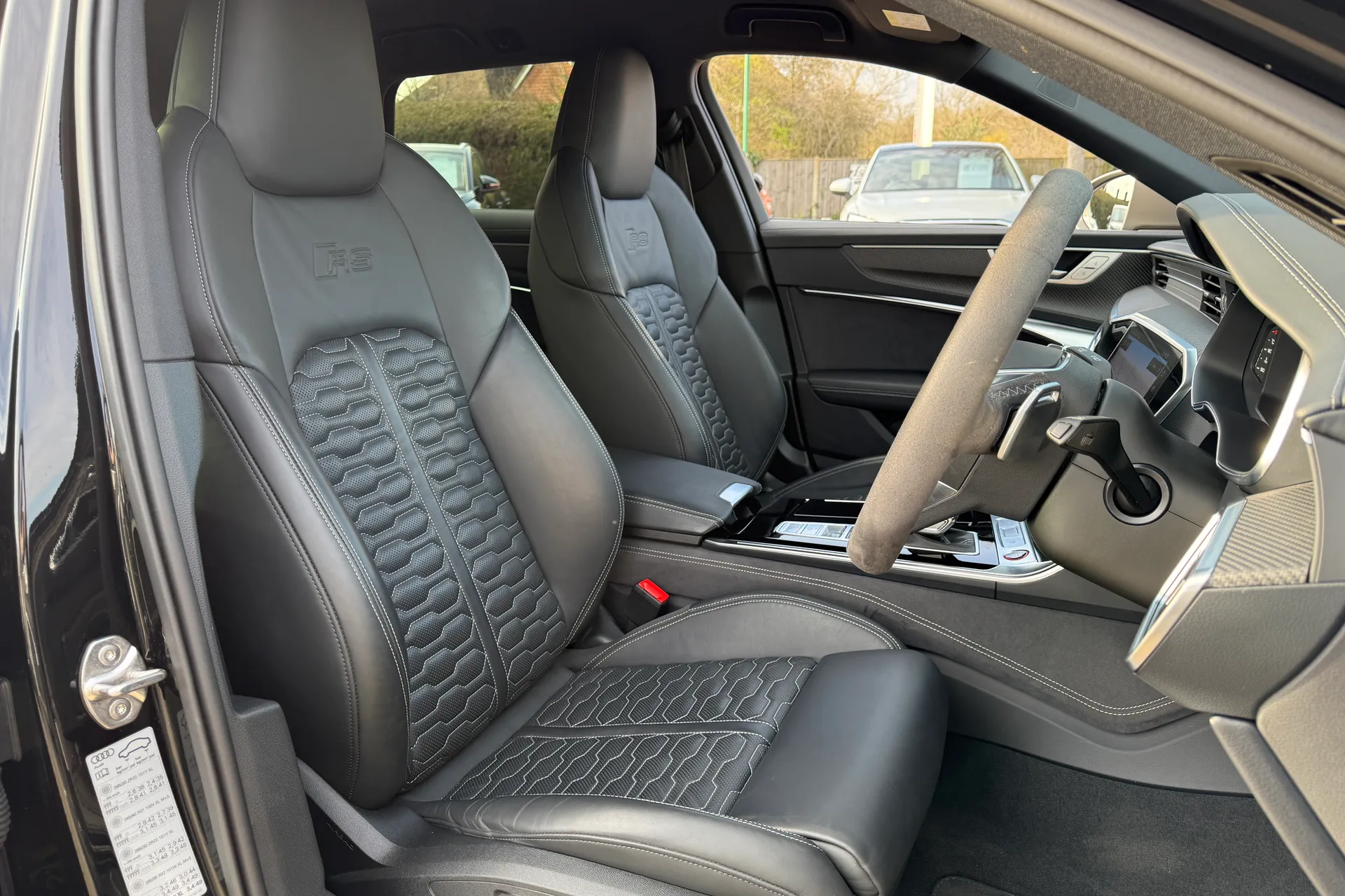 Audi RS6 thumbnail image number 33