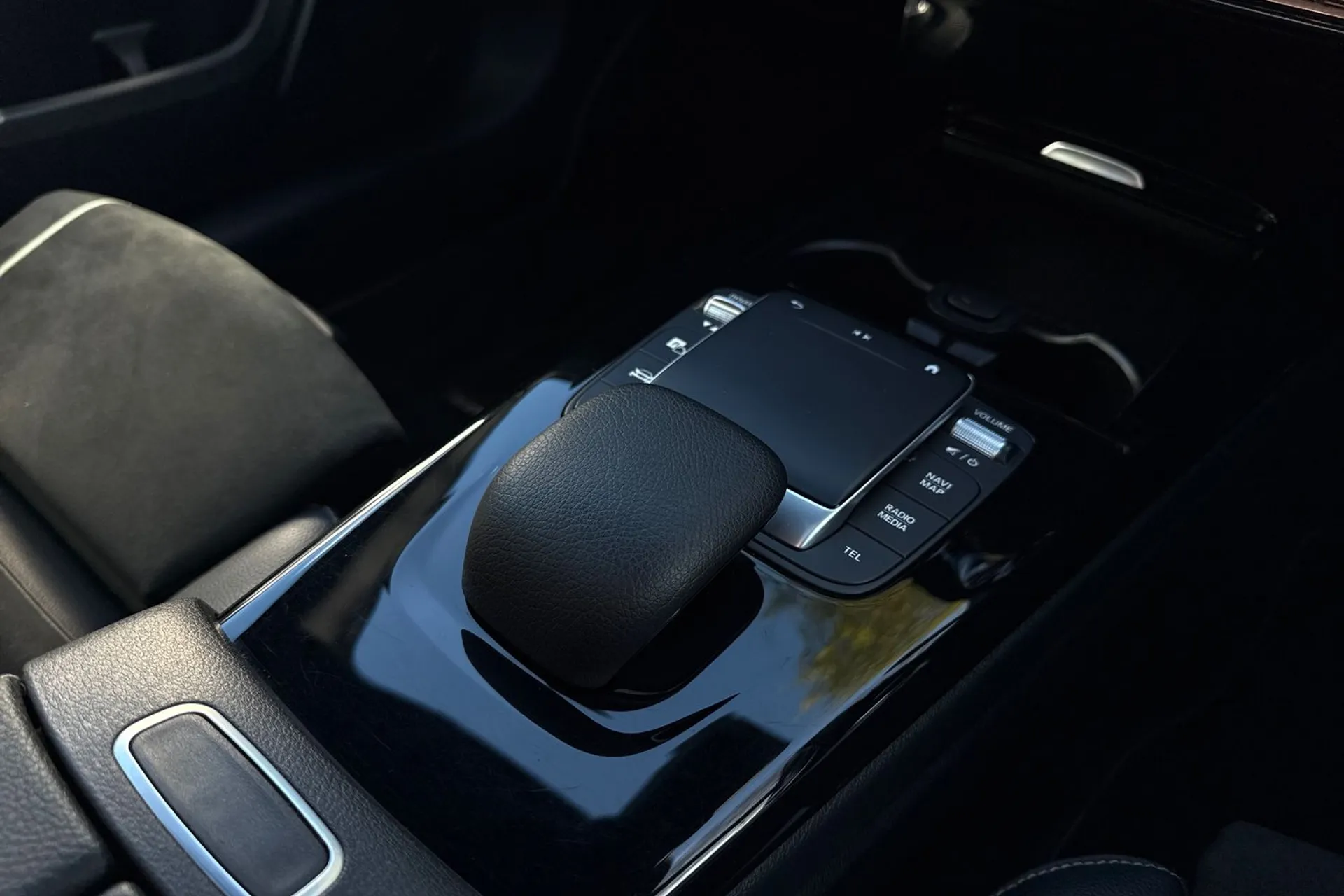 MERCEDES-BENZ A CLASS thumbnail image number 12