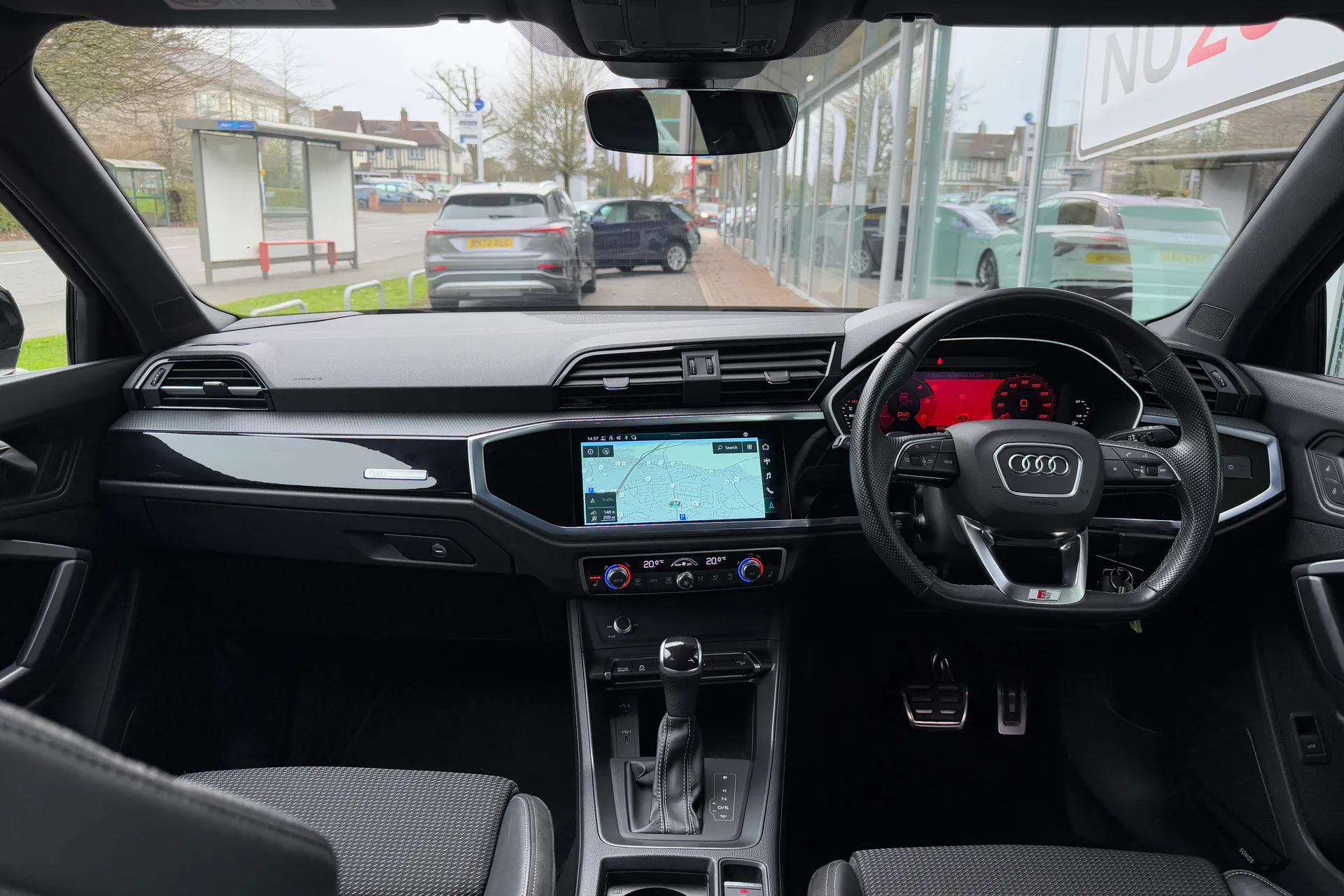 Audi Q3 thumbnail image number 3