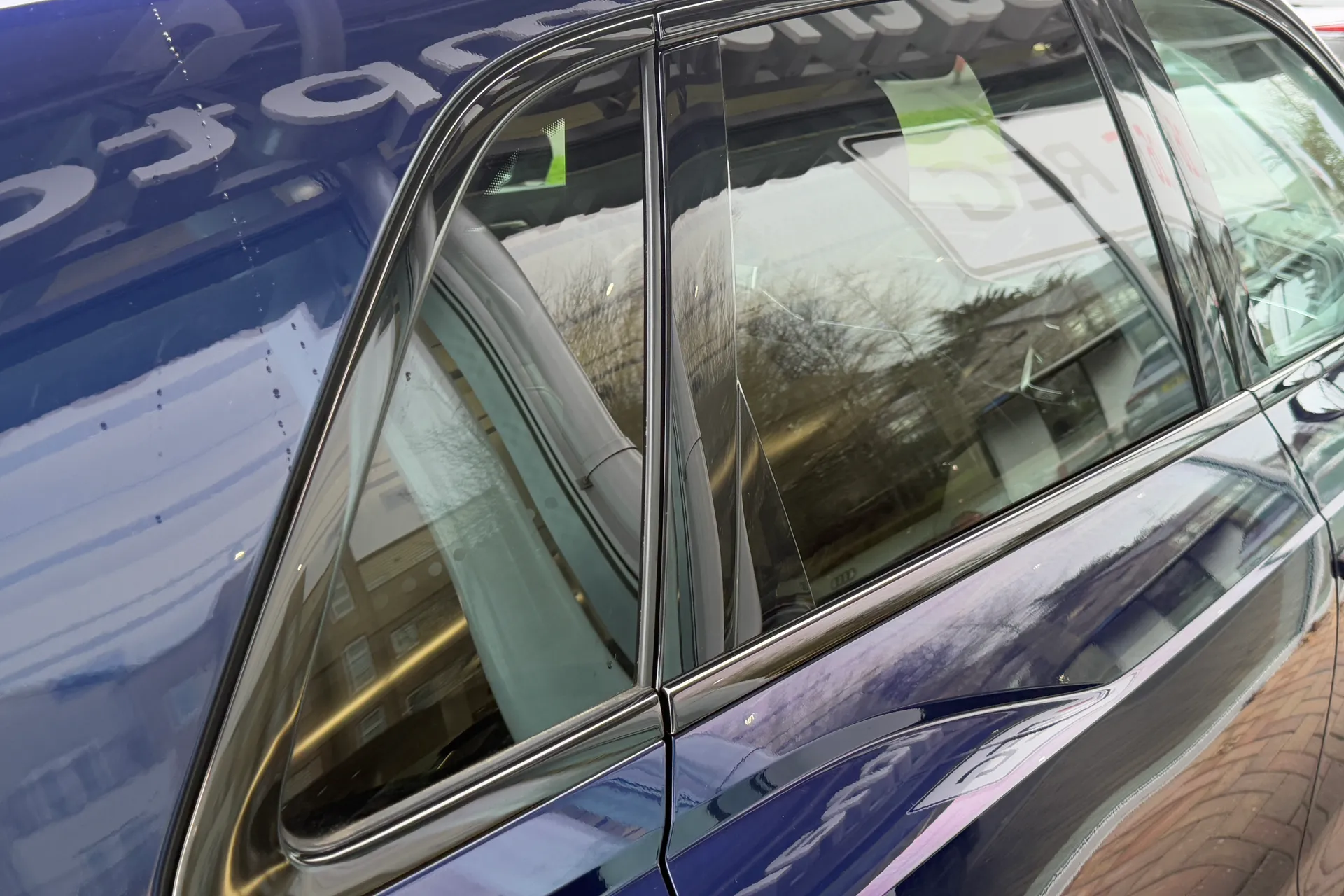 Audi Q3 thumbnail image number 40