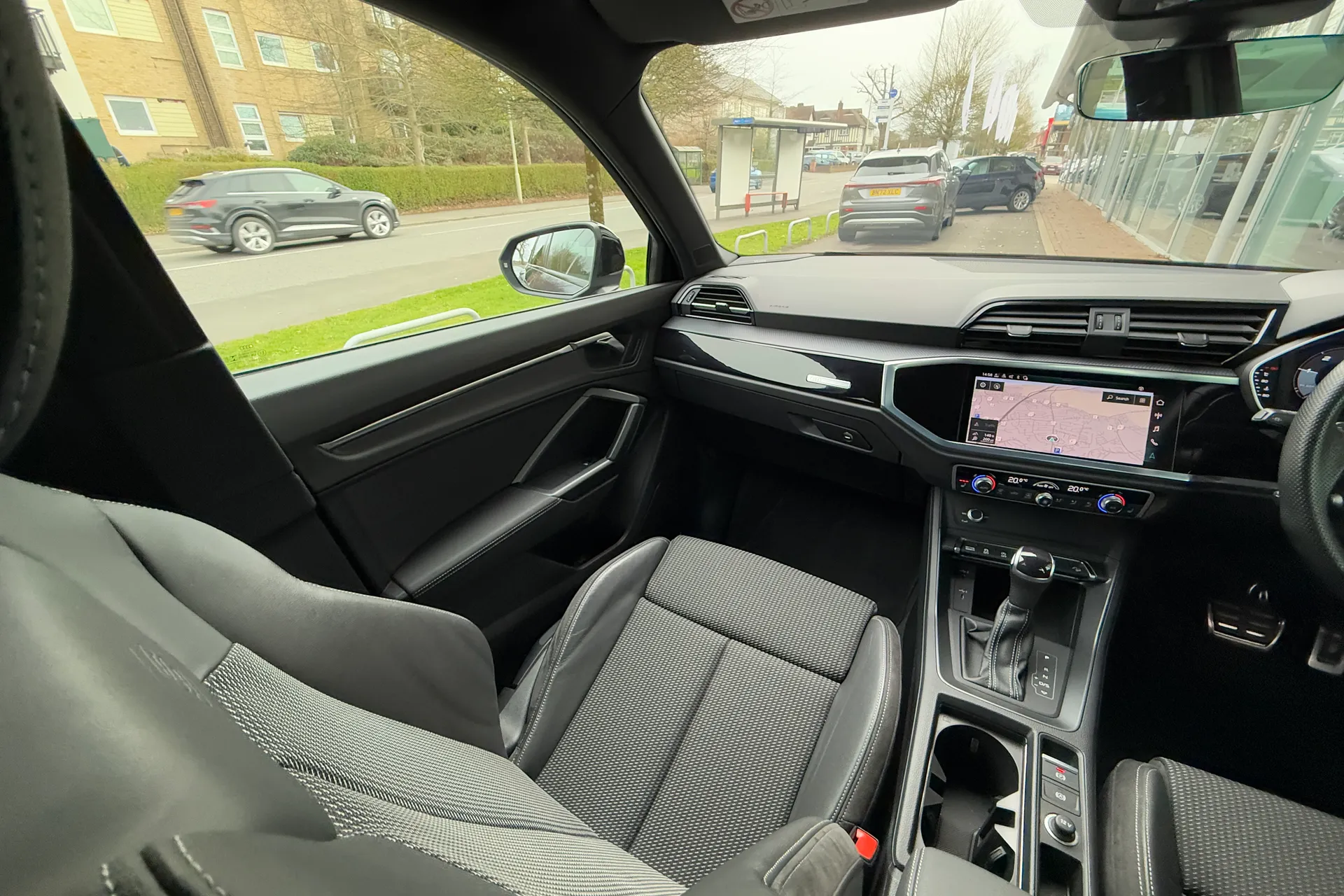 Audi Q3 thumbnail image number 46