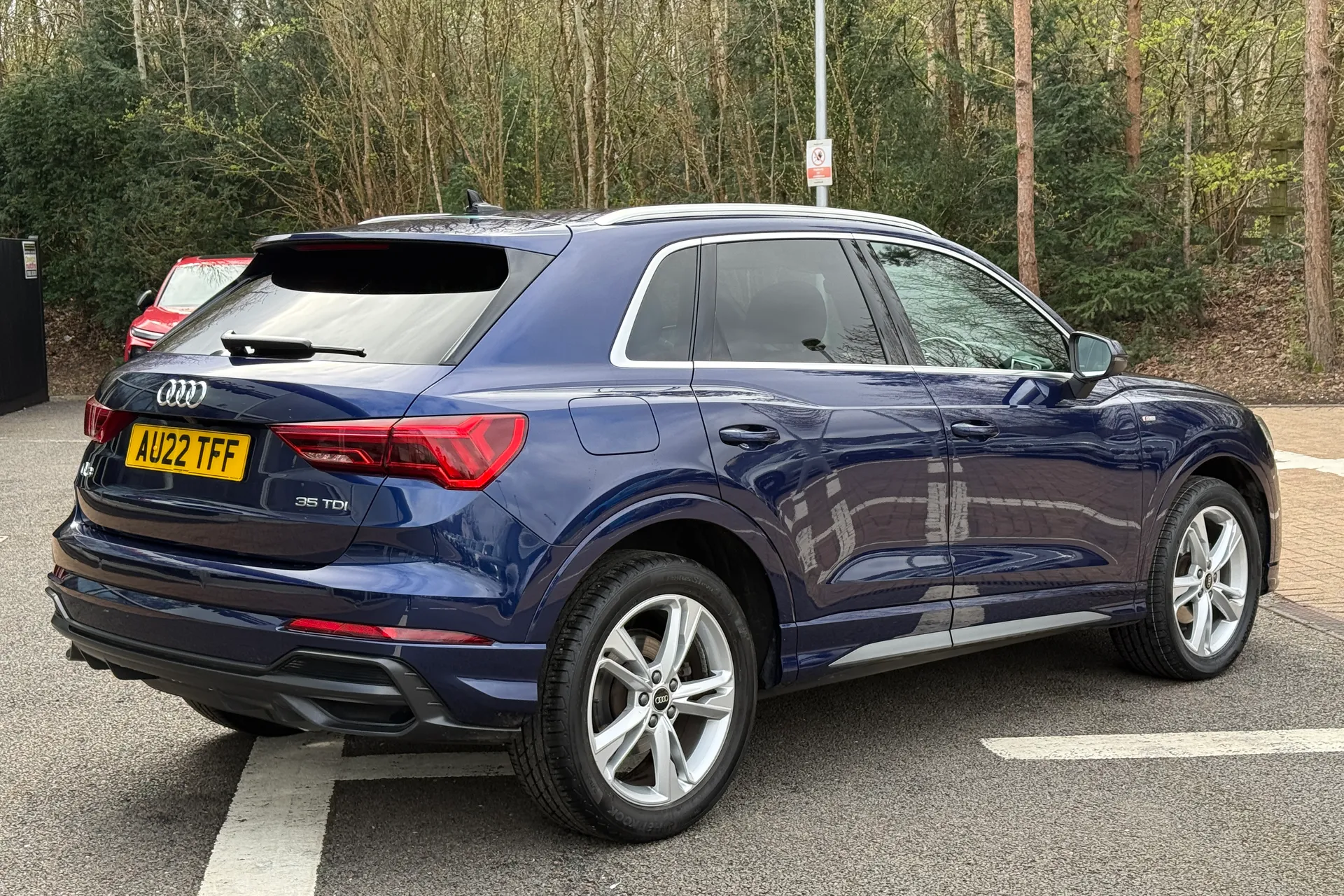 Audi Q3 thumbnail image number 37