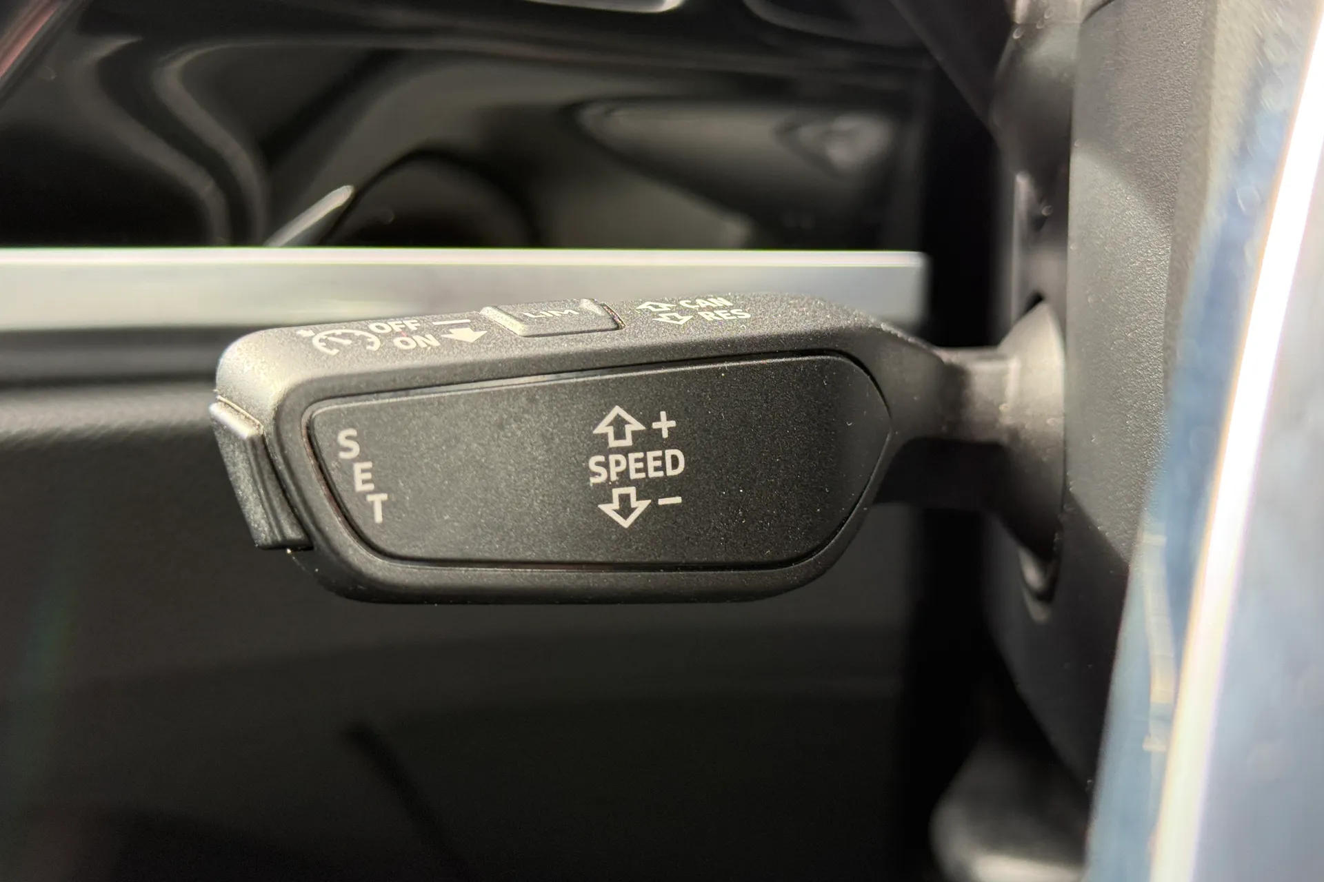 Audi Q3 thumbnail image number 13