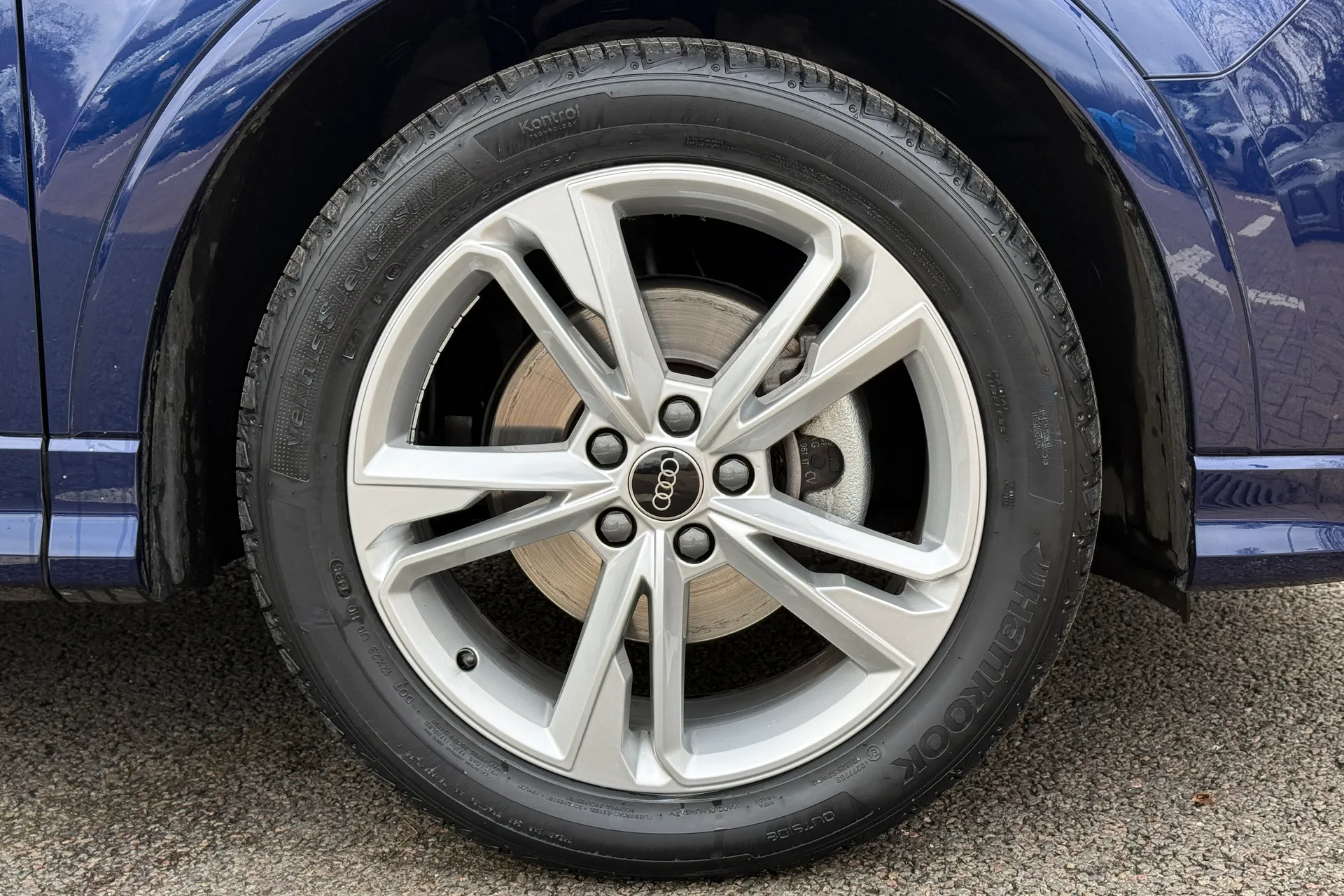 Audi Q3 thumbnail image number 28