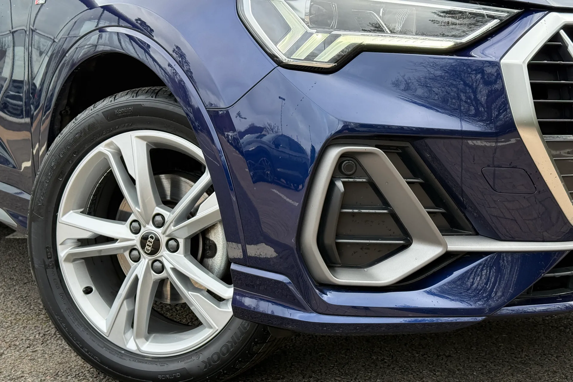 Audi Q3 thumbnail image number 6