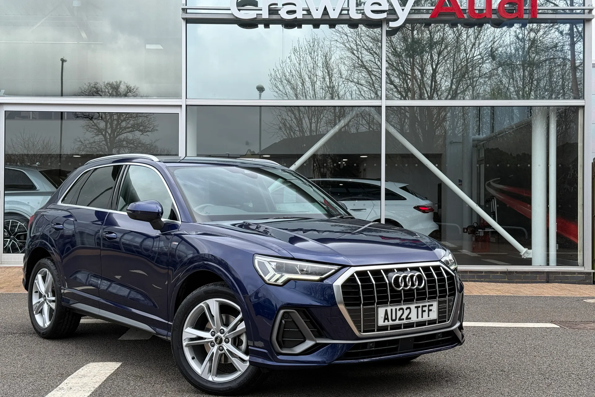 Audi Q3 focused image